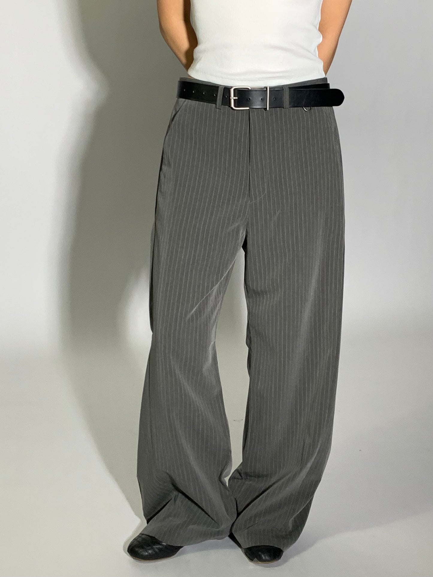 SIDE PLEATED SLACKS