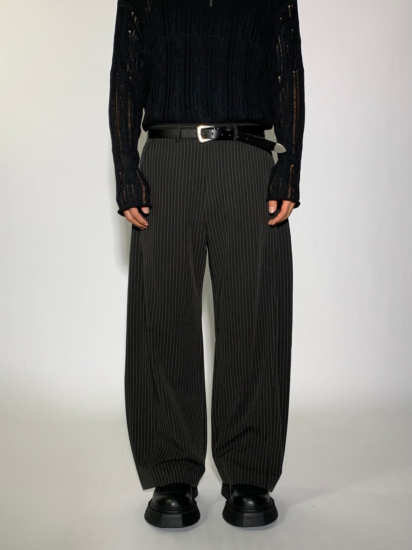 SIDE PLEATED SLACKS