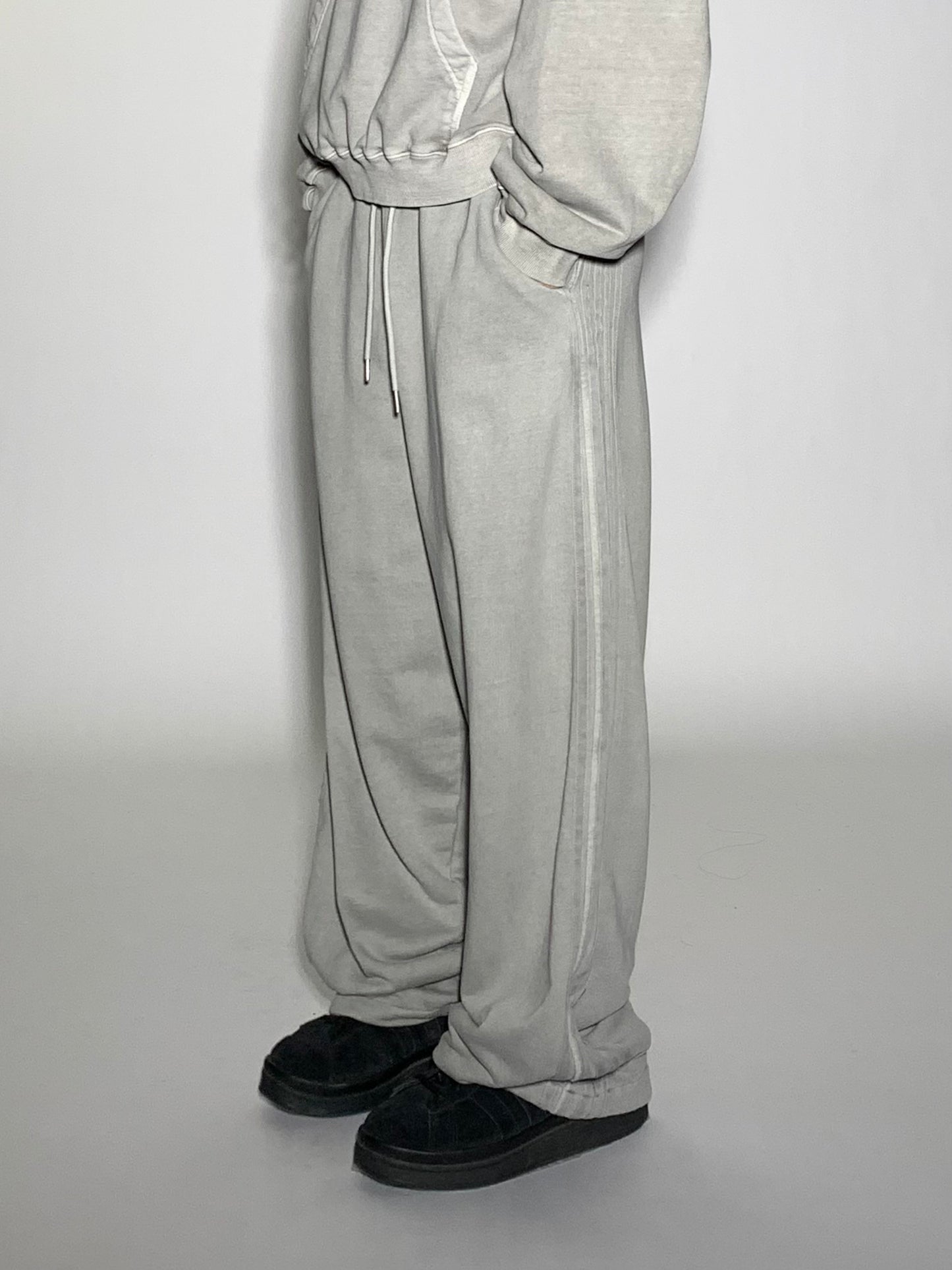 5 LINE SWEATPANTS
