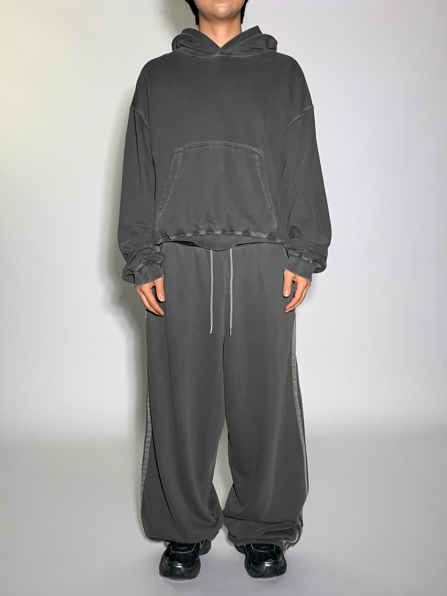 5 LINE SWEATPANTS