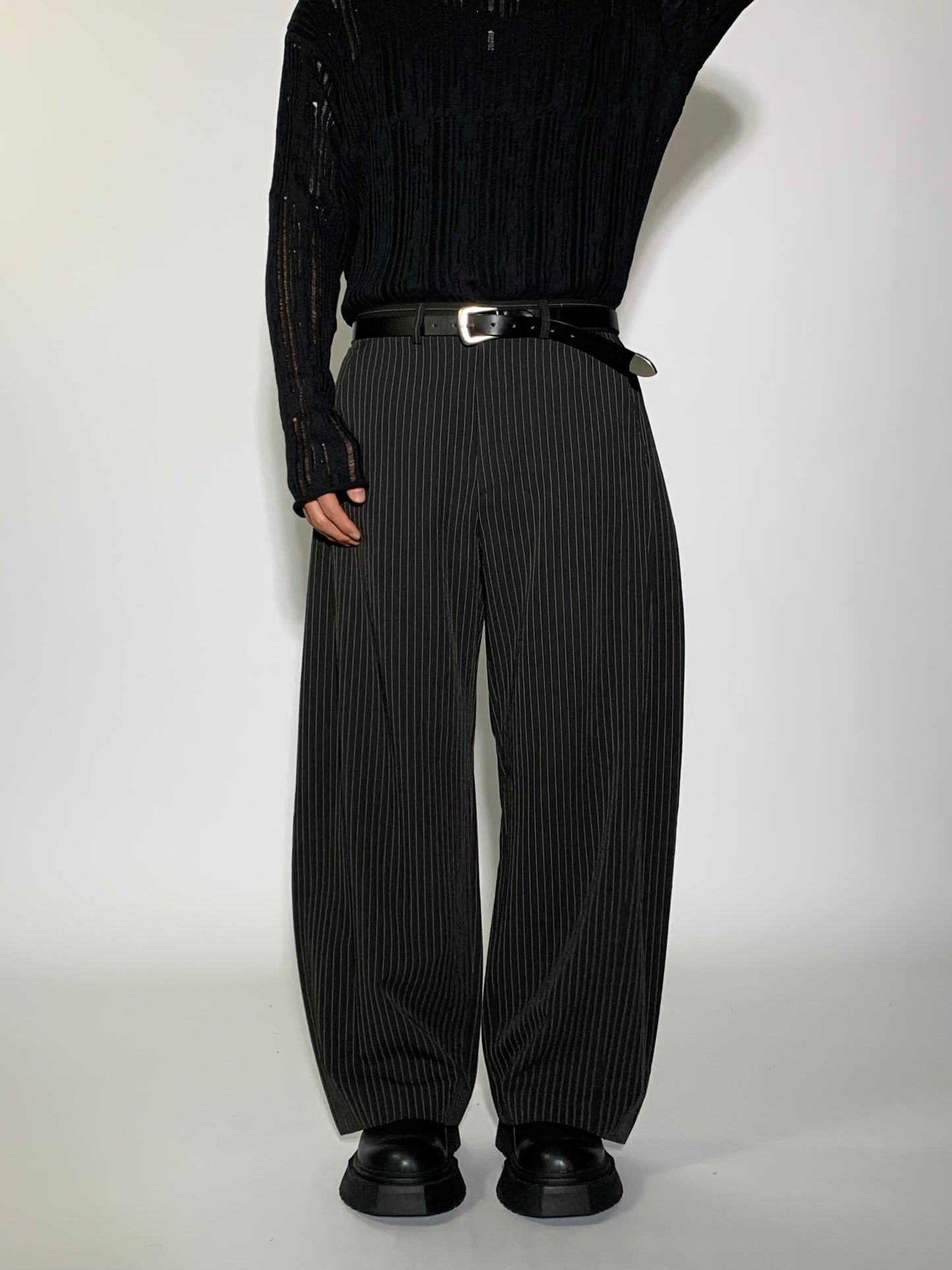 SIDE PLEATED SLACKS