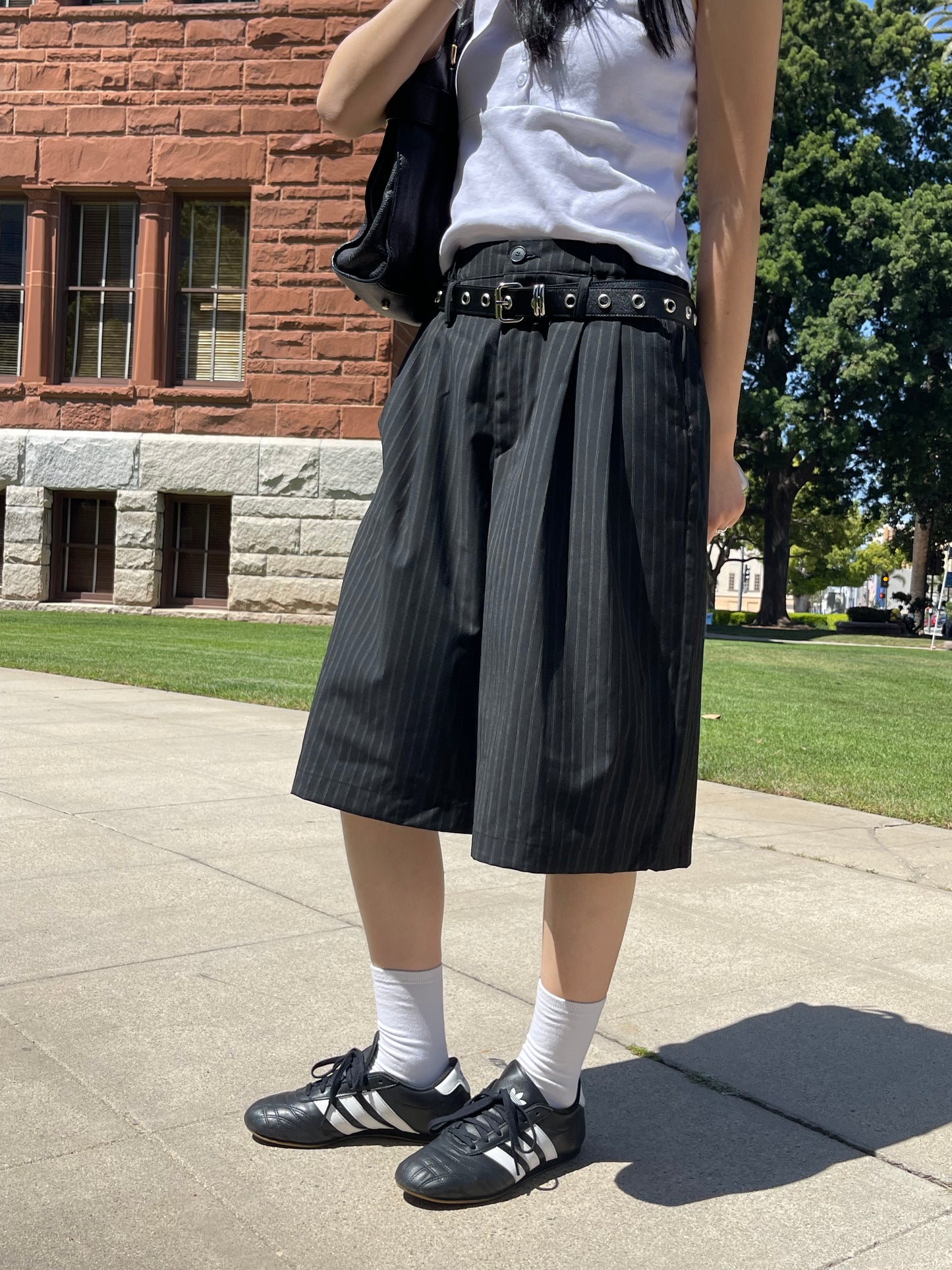 STRIPE BERMUDA PANTS (BELT SET)