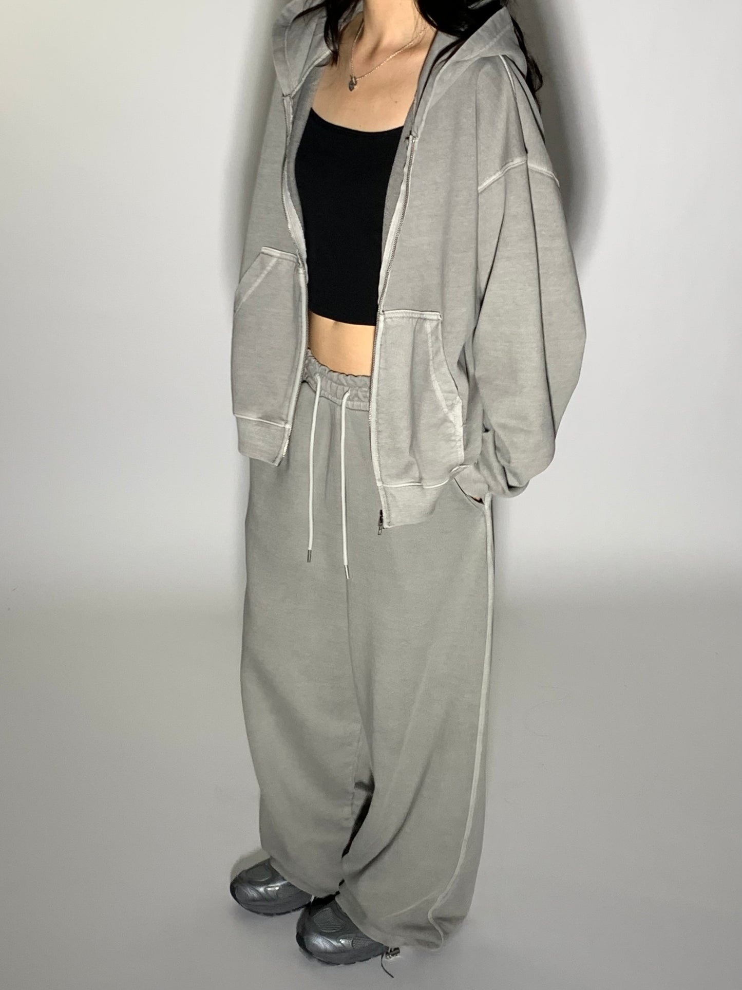 BASIC SWEATPANTS