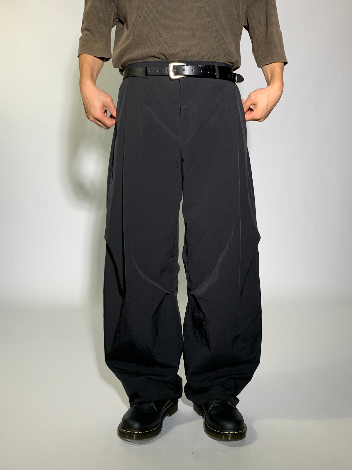 NYLON CURVE PANTS