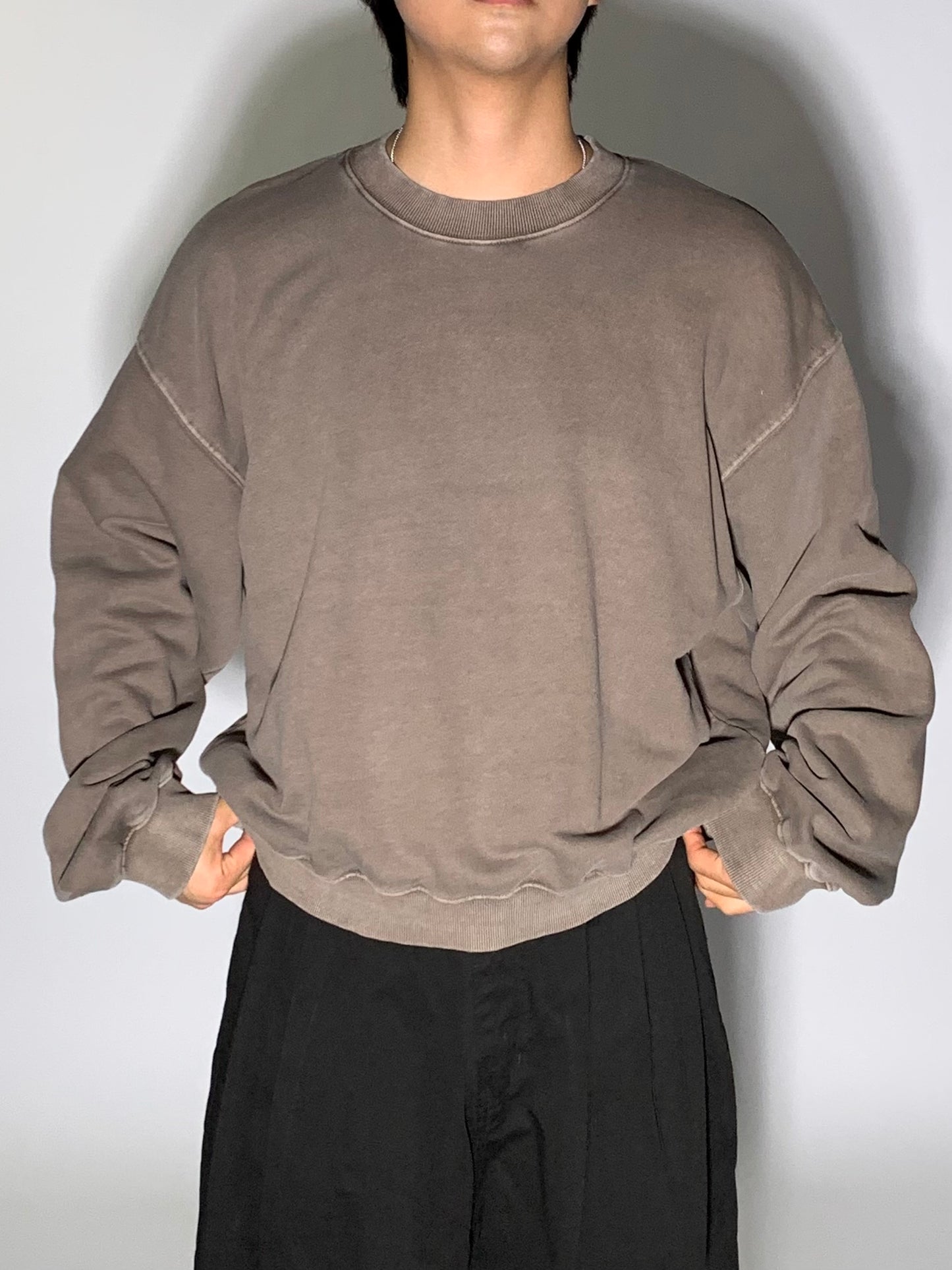 WASHED CROP SWEATSHIRT