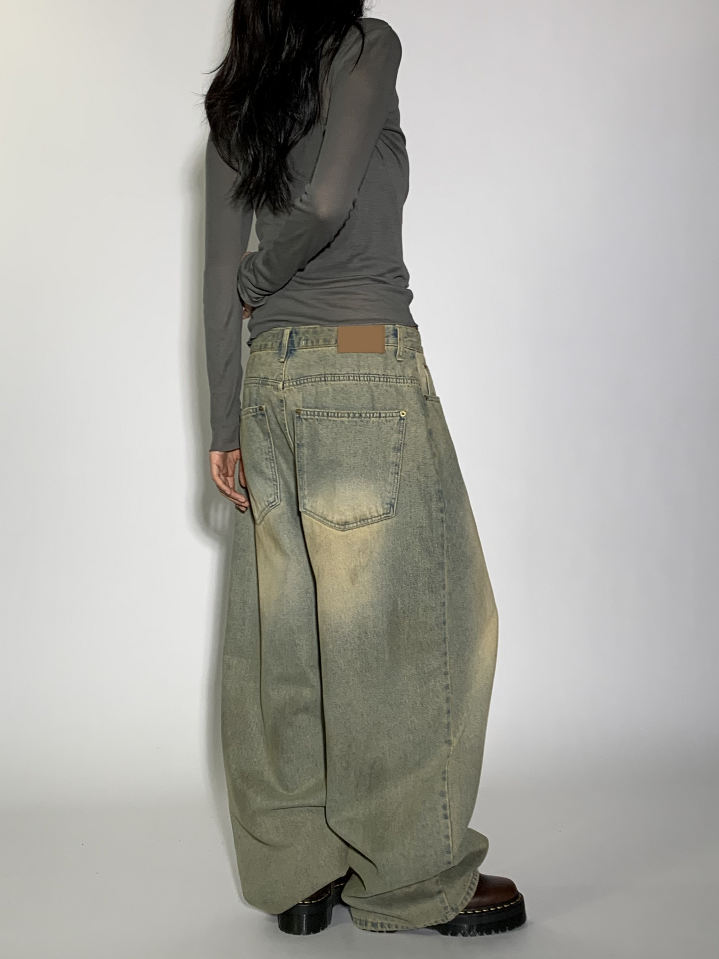 DIRT WASHED DENIM