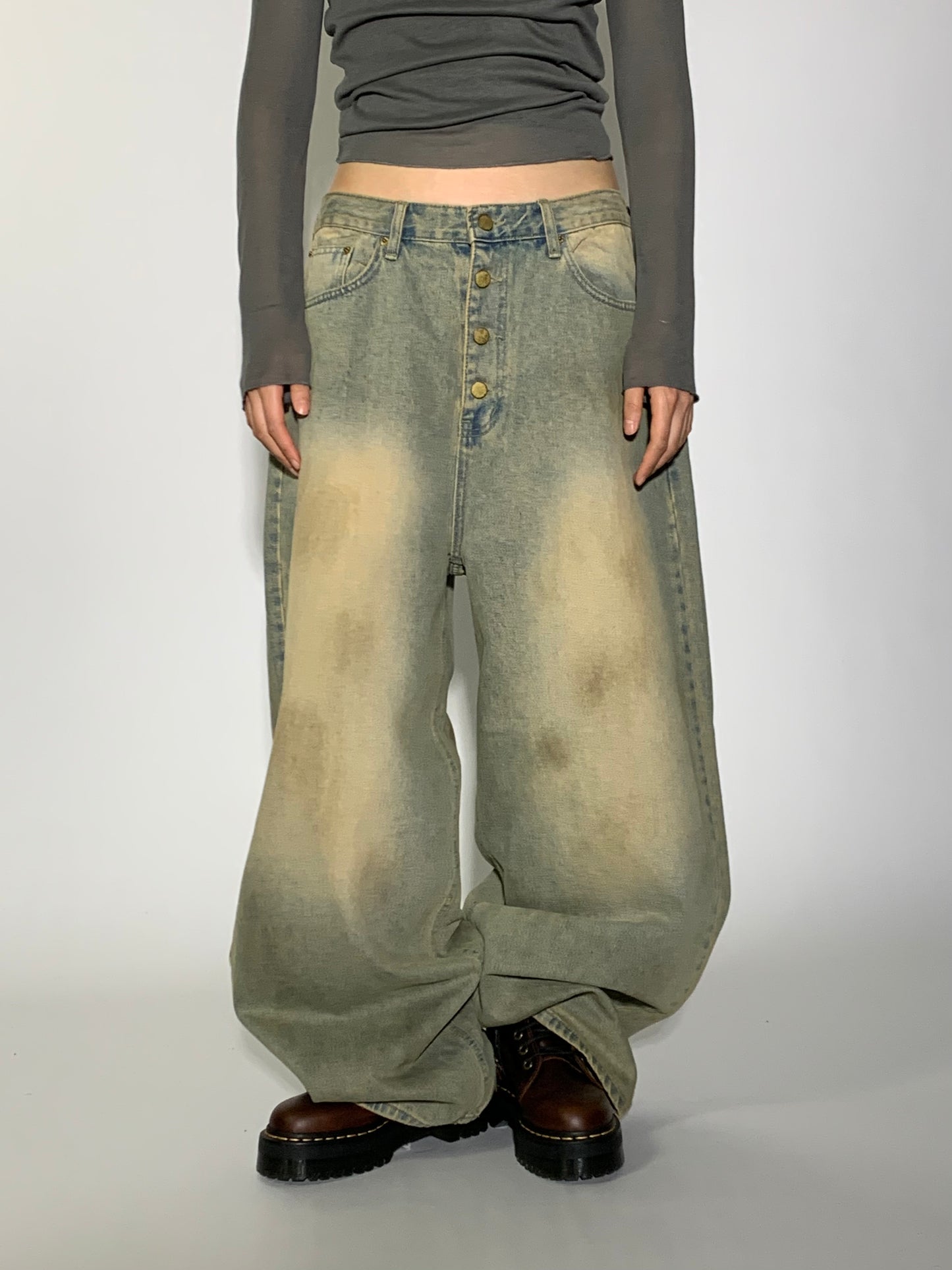 DIRT WASHED DENIM