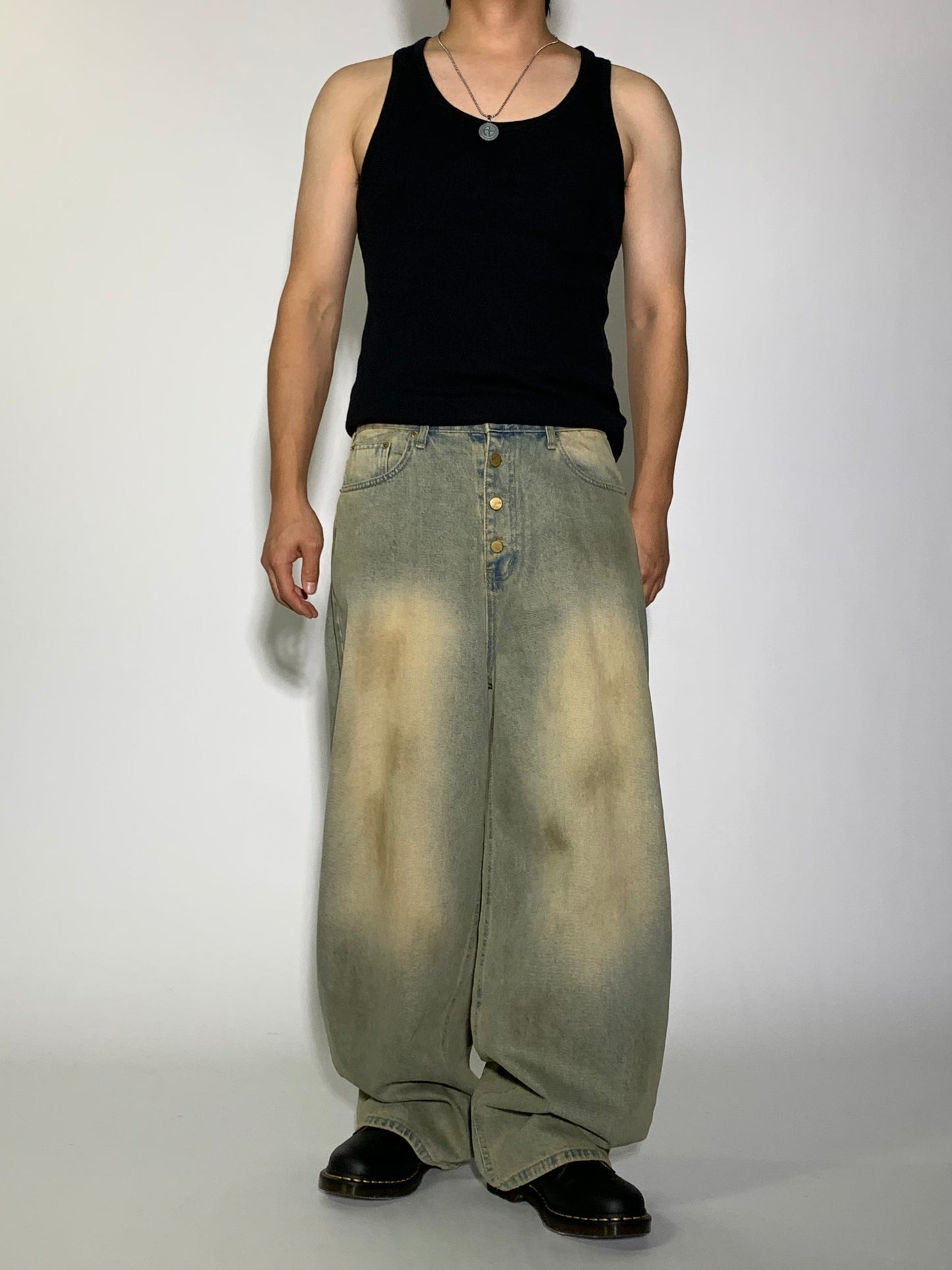 DIRT WASHED DENIM