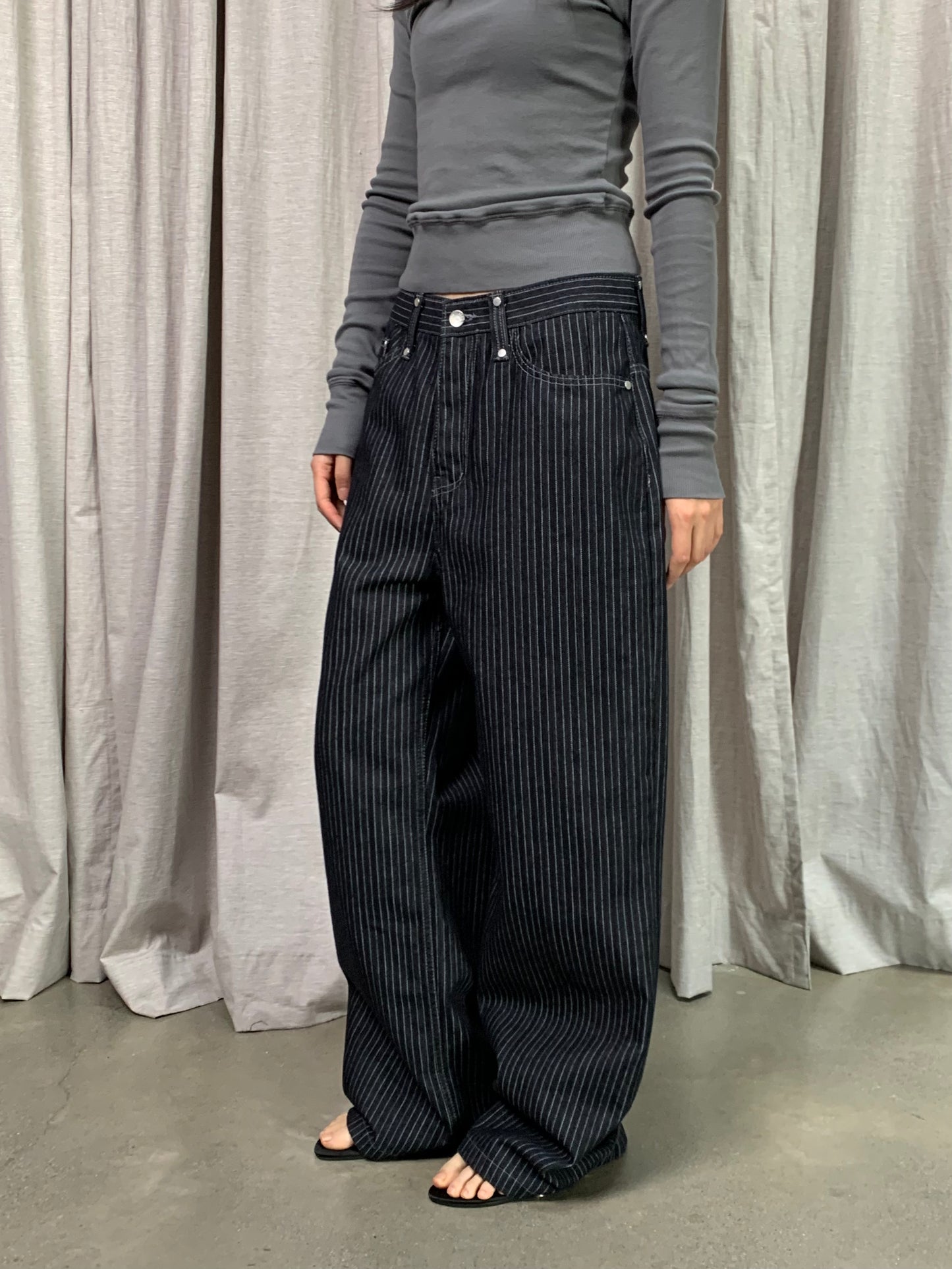 RIVET STRIPE DENIM