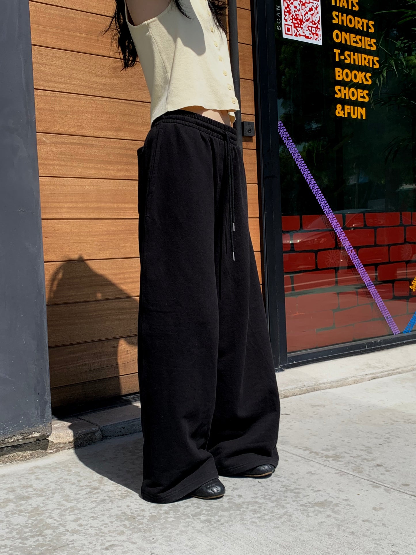 BASIC WIDE SWEATPANTS