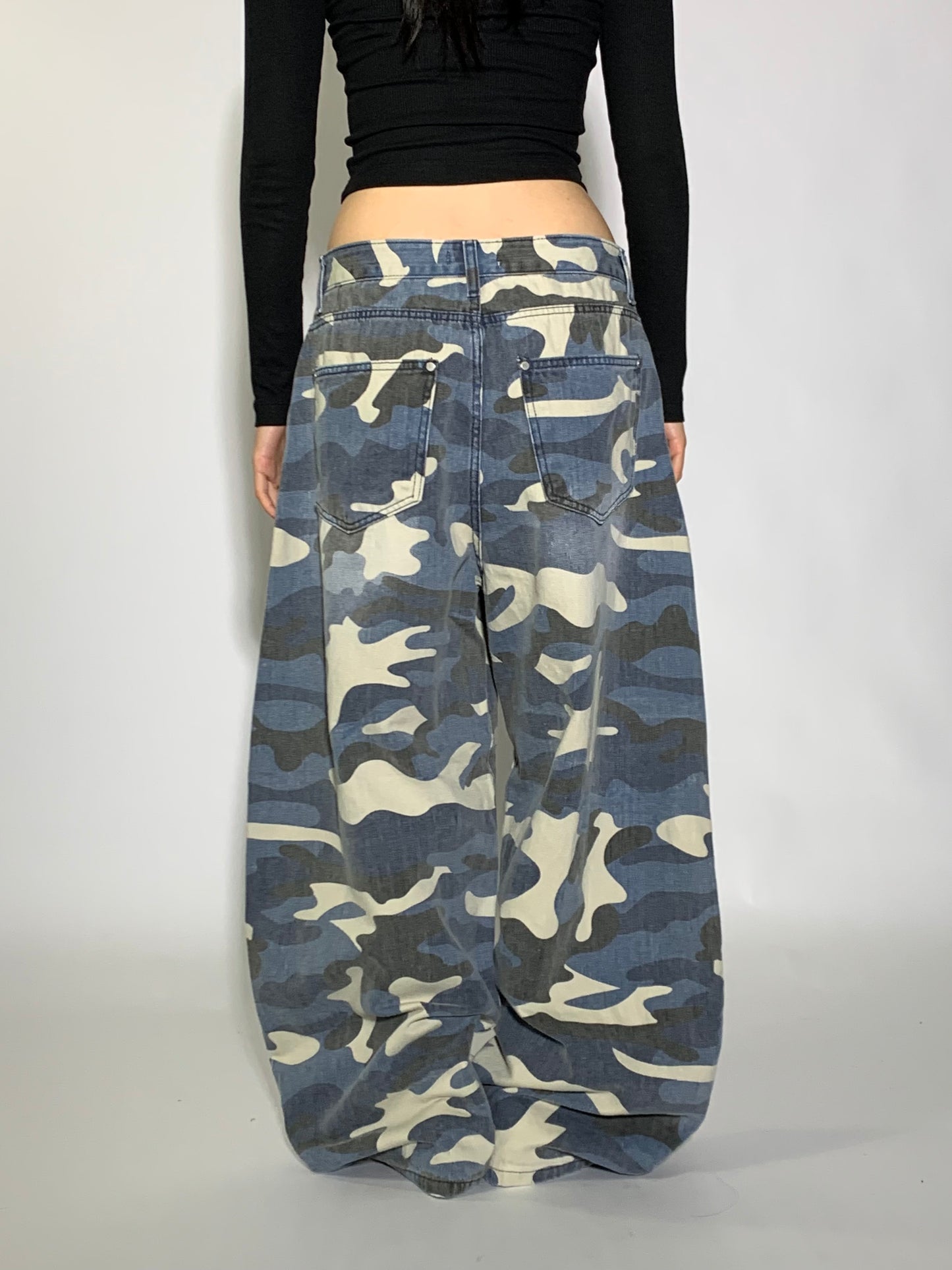 STONE WASH CAMO DENIM