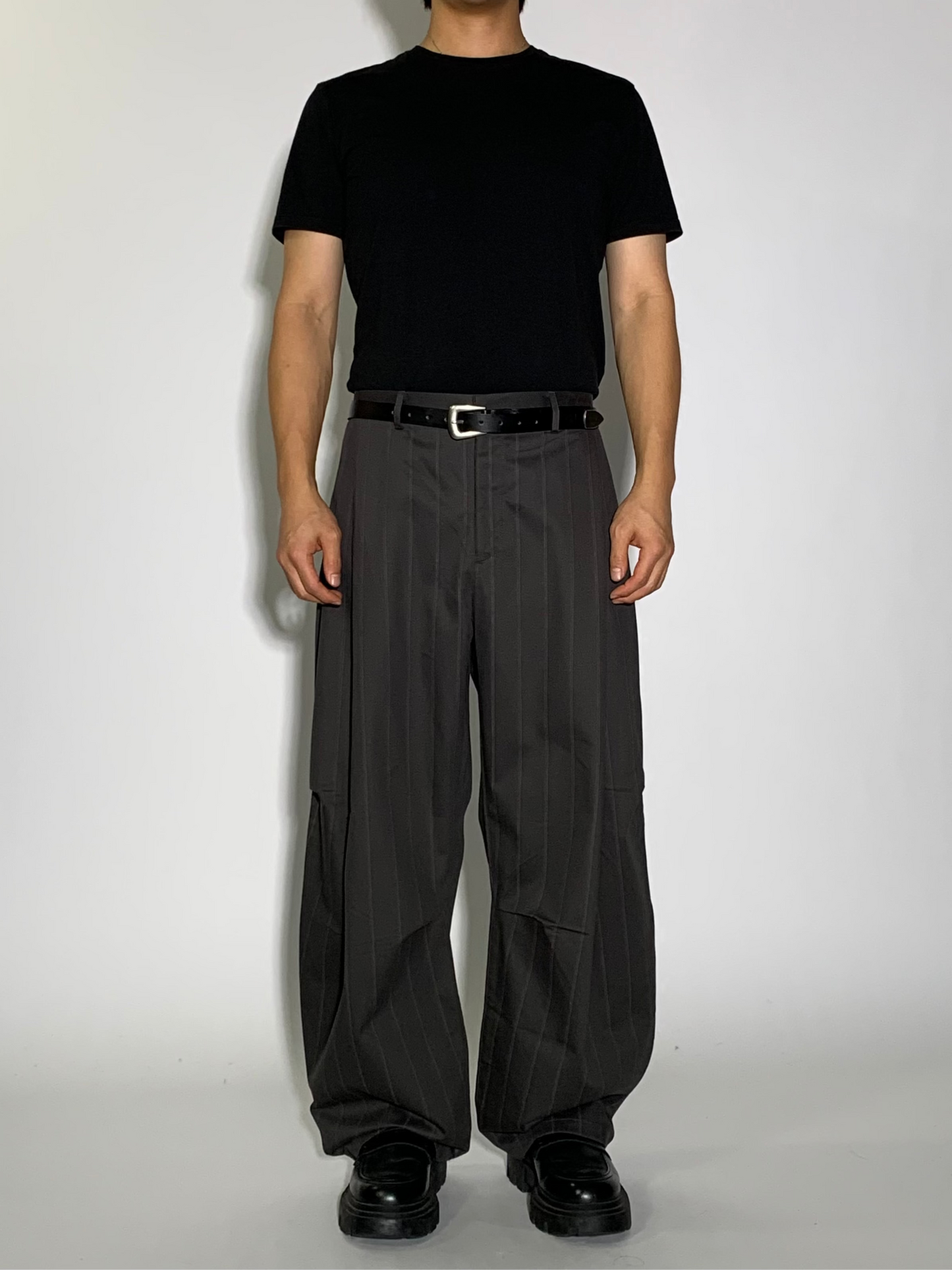 LIAN STRIPE CURVE PANTS