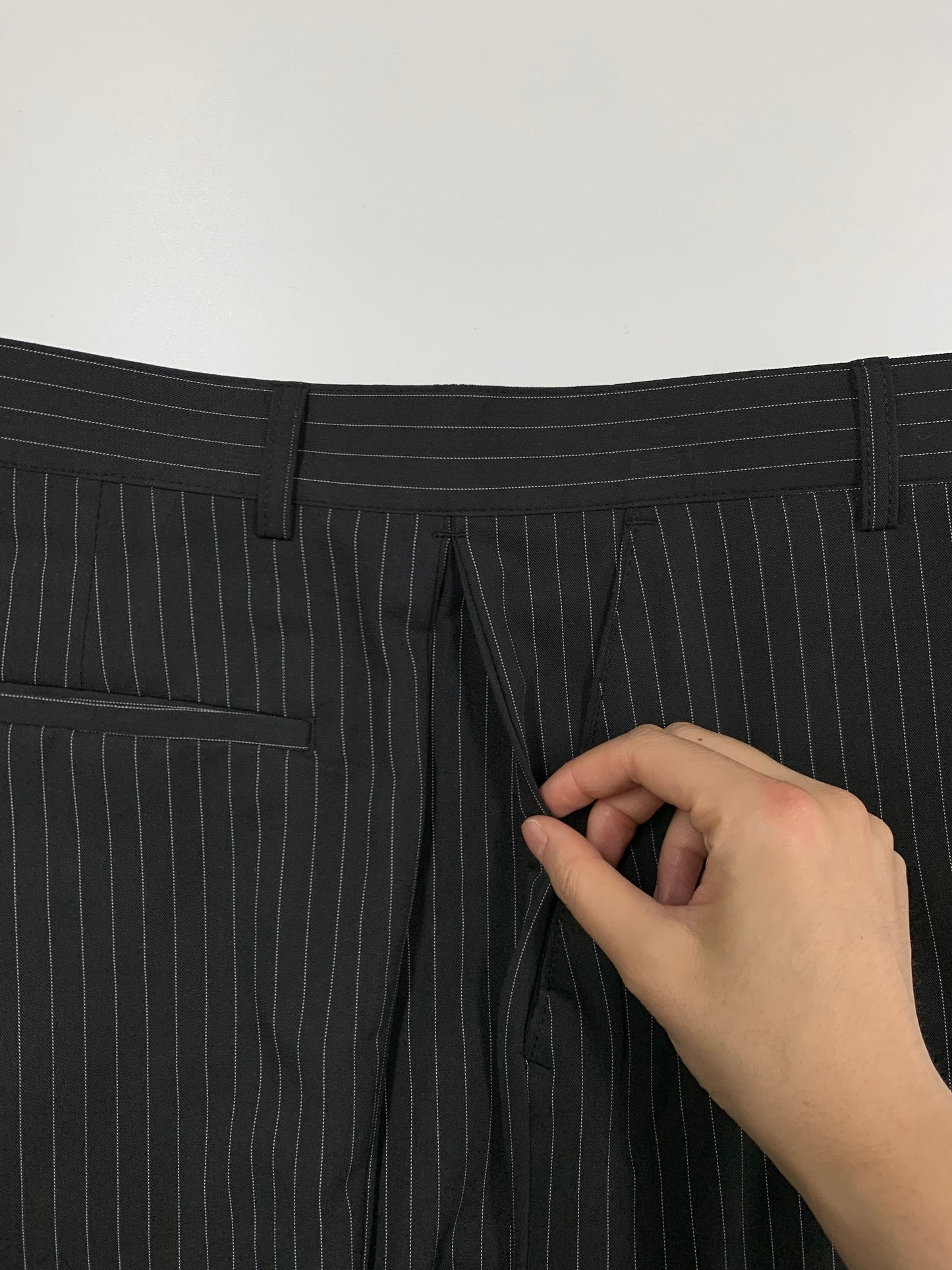 SIDE PLEATED SLACKS