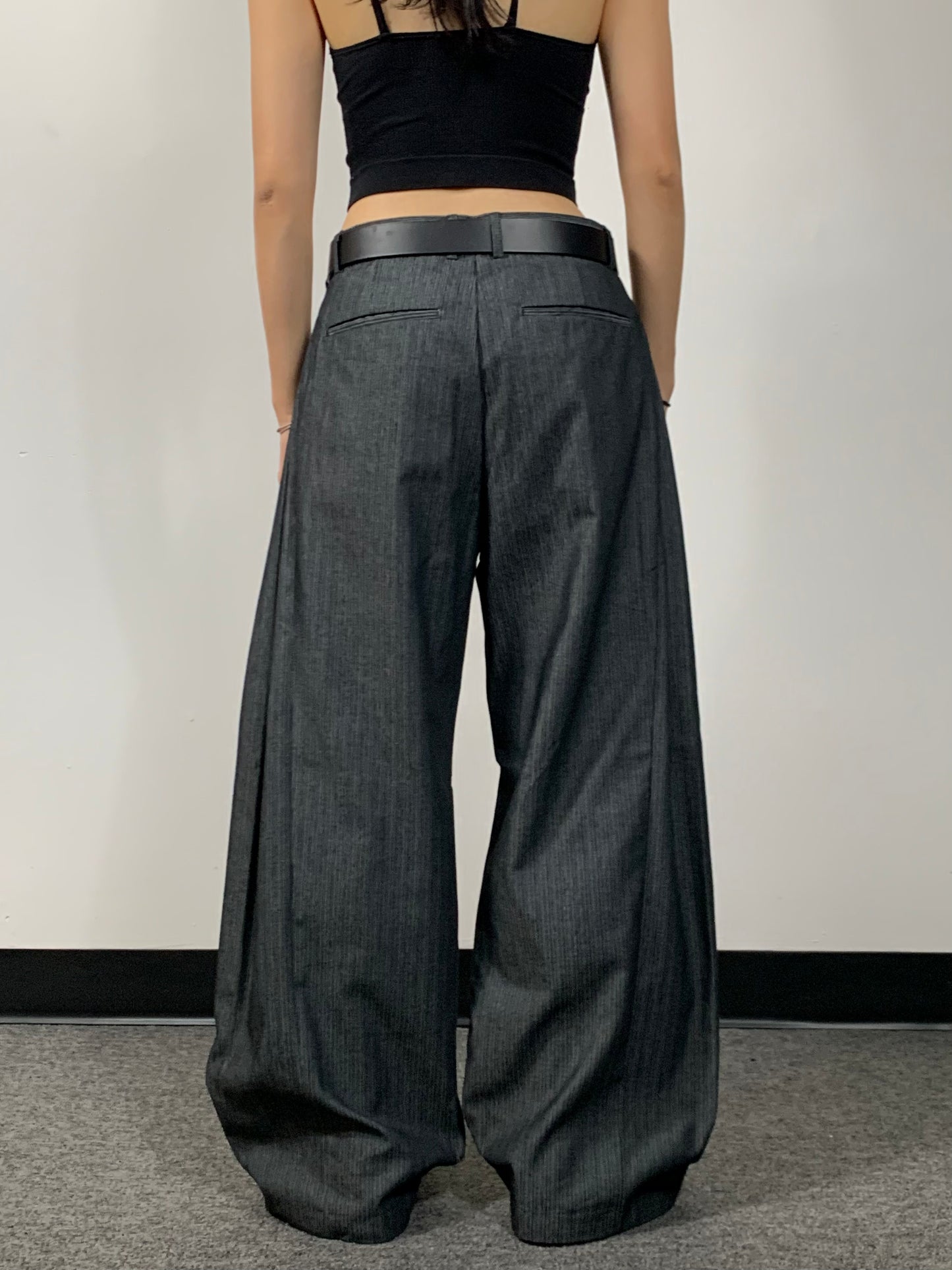 SIDE PLEATED DENIM SLACKS