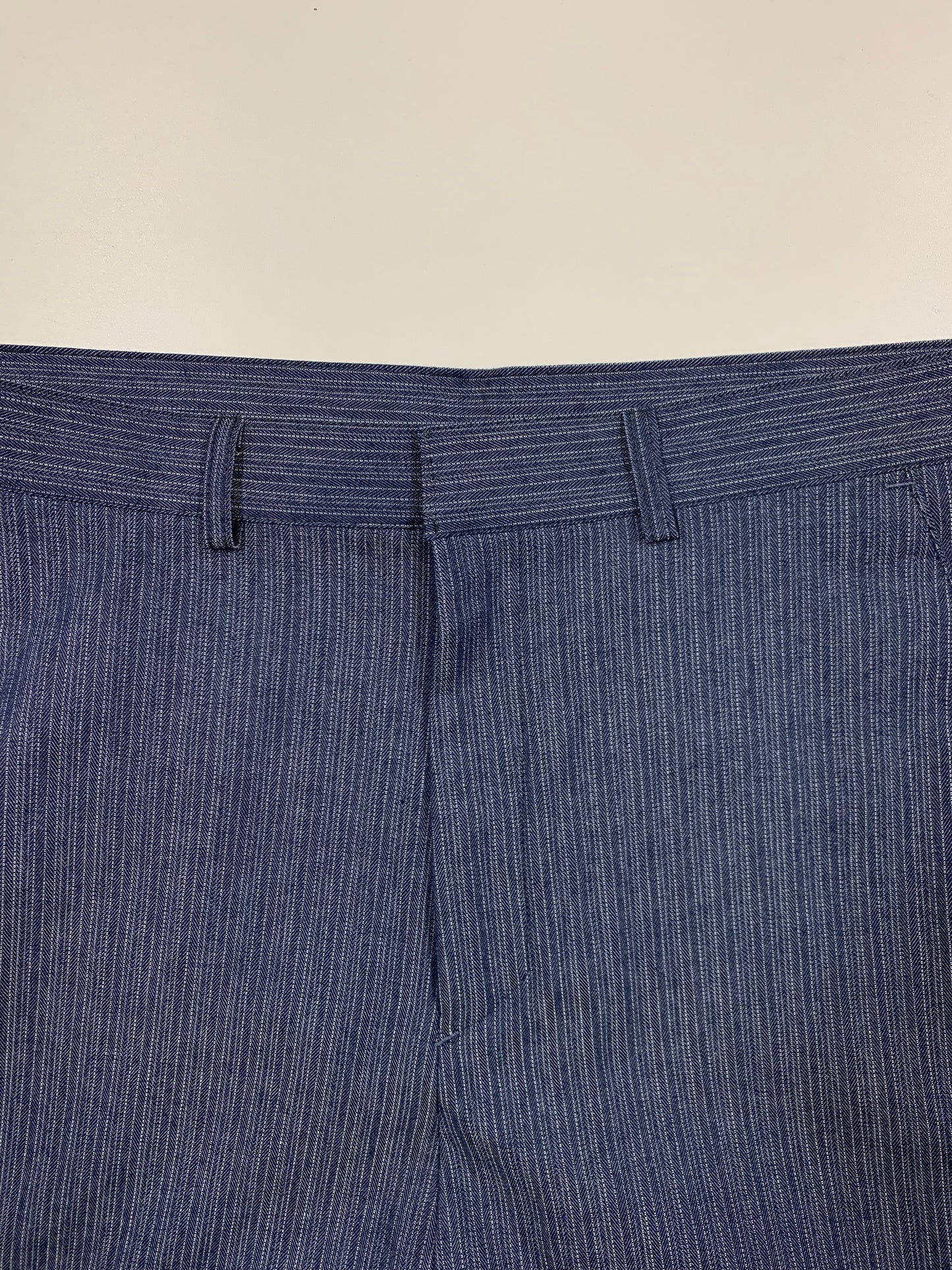 SIDE PLEATED DENIM SLACKS