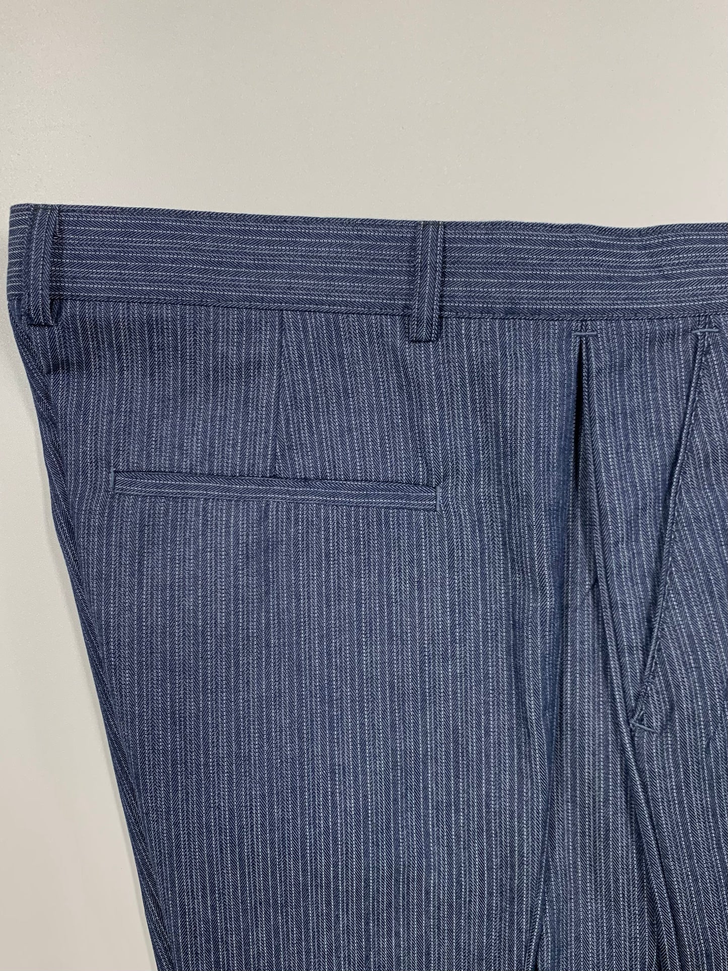 SIDE PLEATED DENIM SLACKS