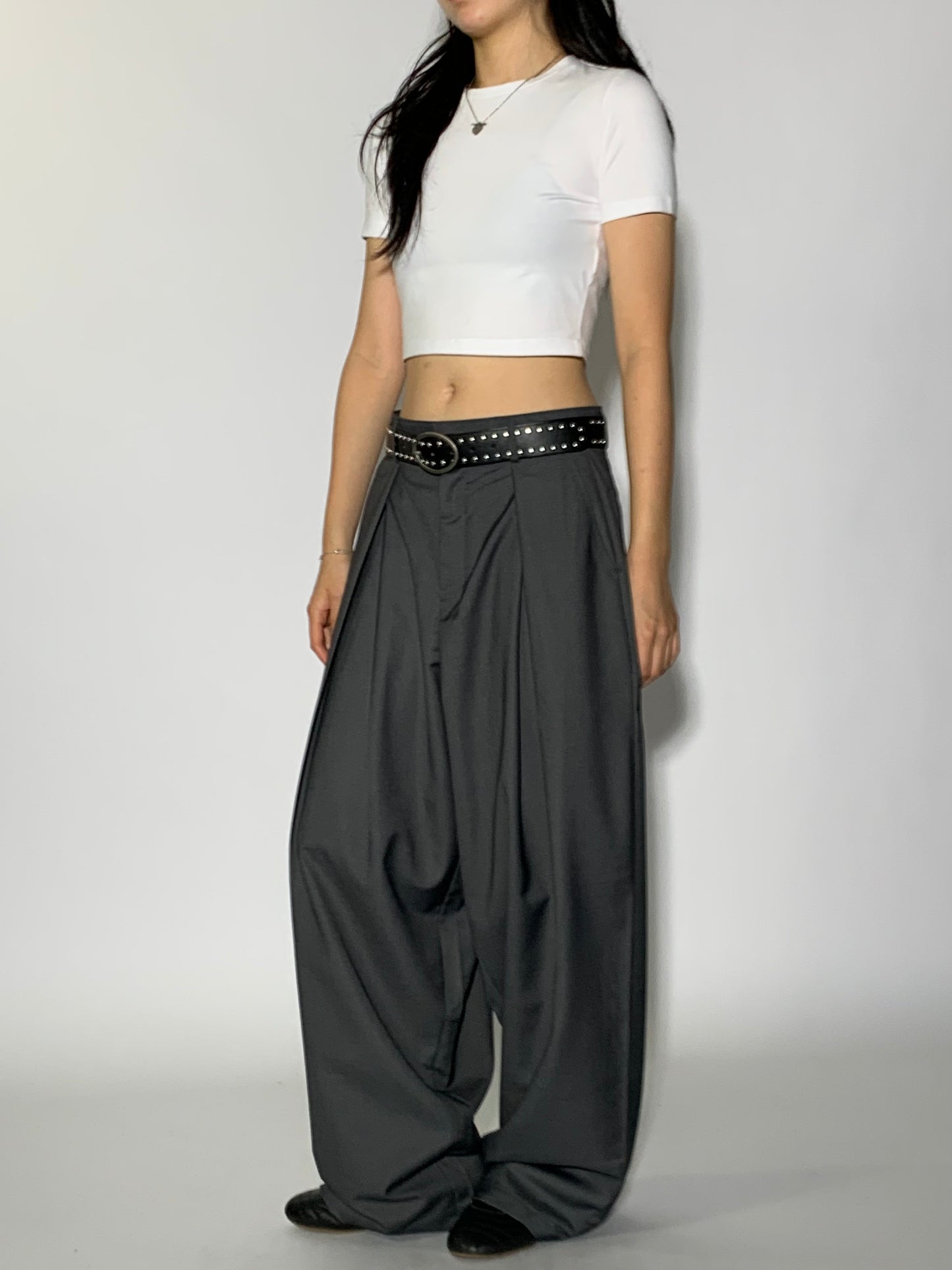 FRONT TUCK SLACKS