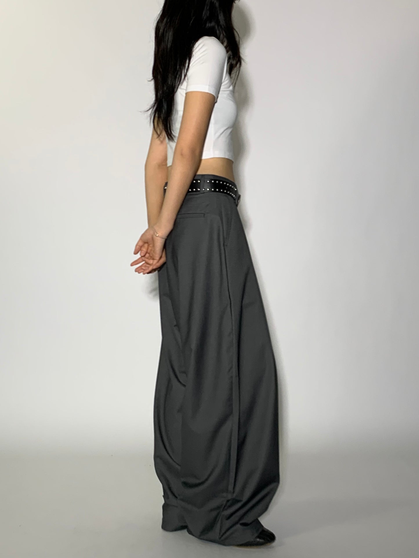 FRONT TUCK SLACKS