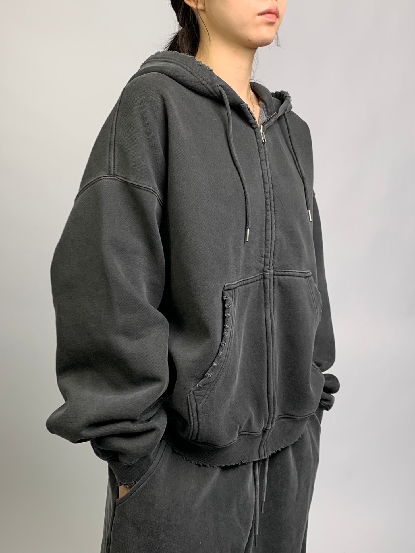 FLEECE DISTRESSED ZIP UP