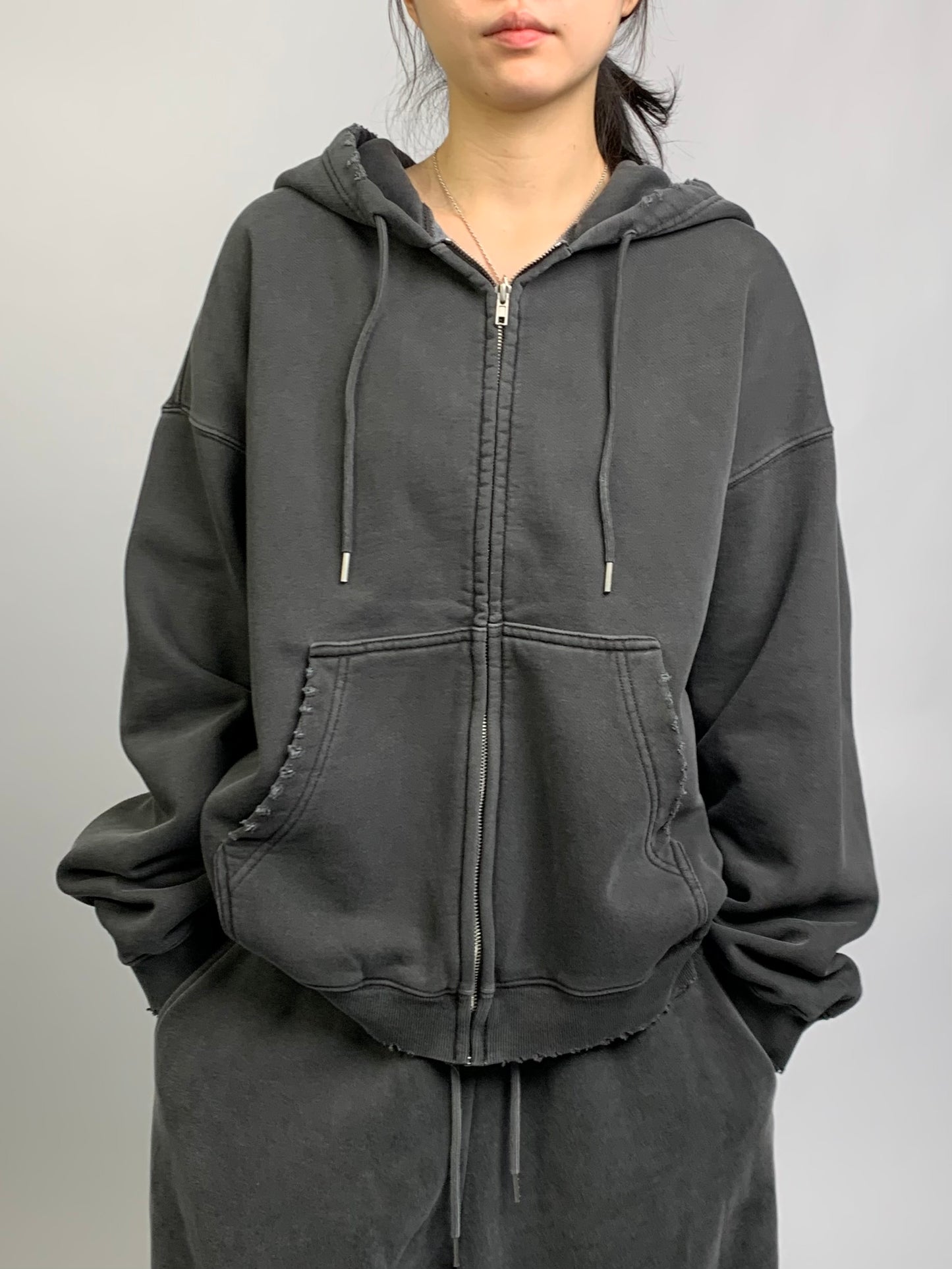 FLEECE DISTRESSED ZIP UP