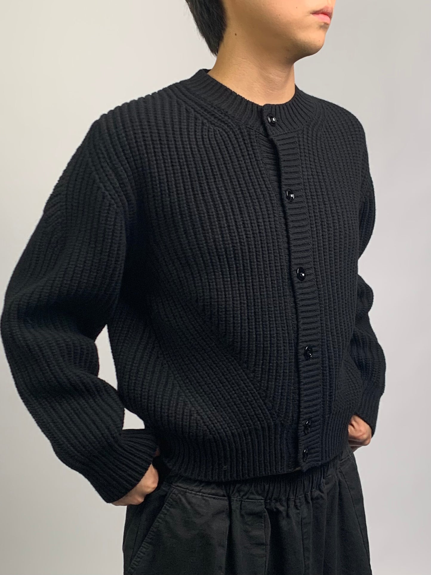 HEAVY WOOL CARDIGAN