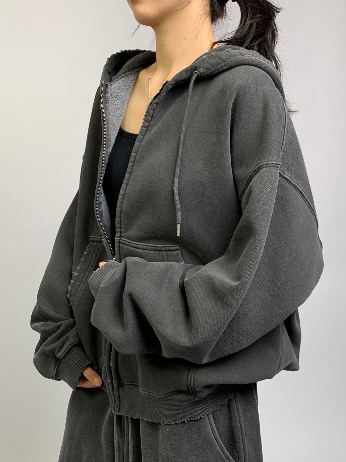 FLEECE DISTRESSED ZIP UP