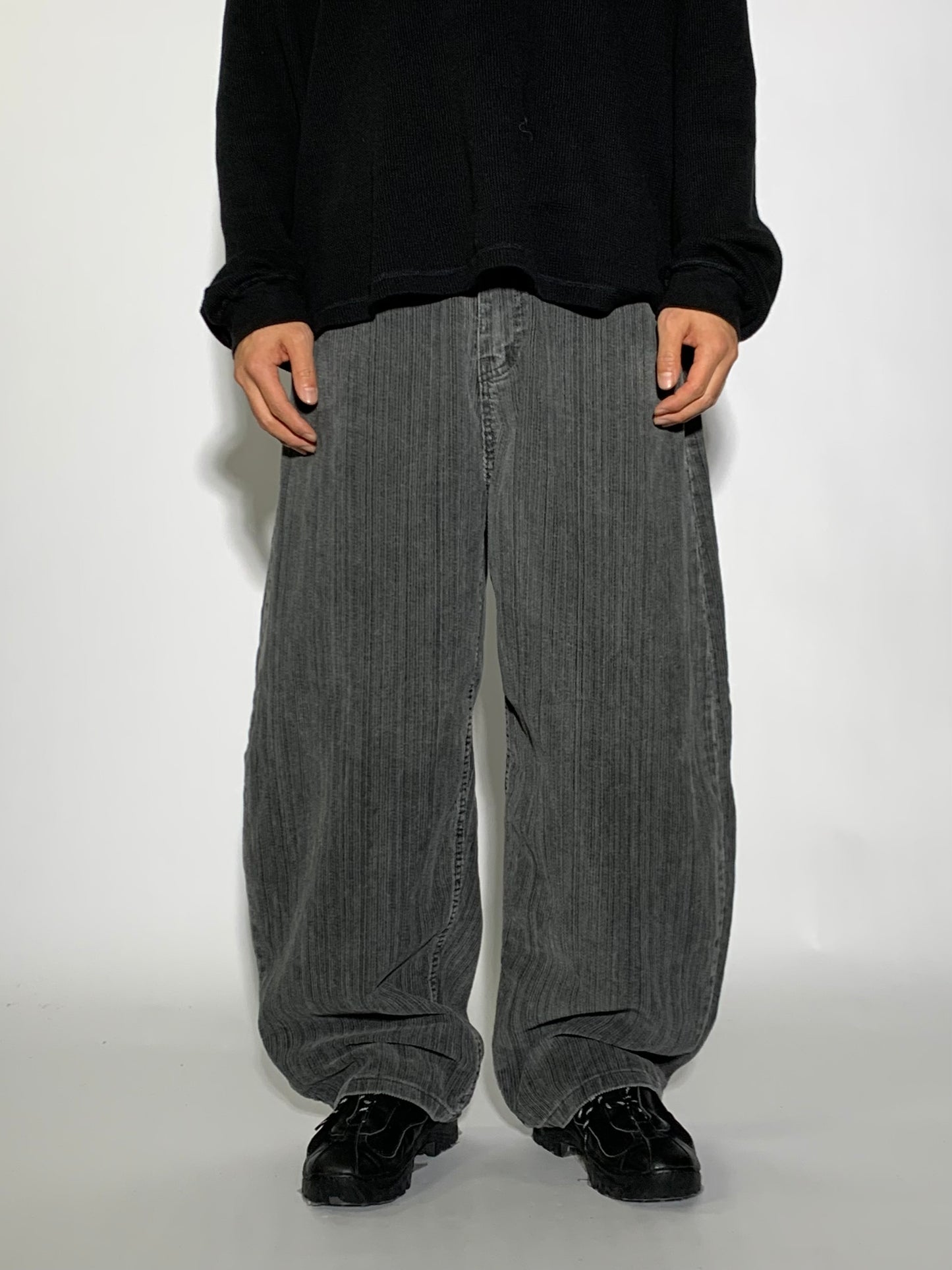 STRIPE CORDUROY PANTS