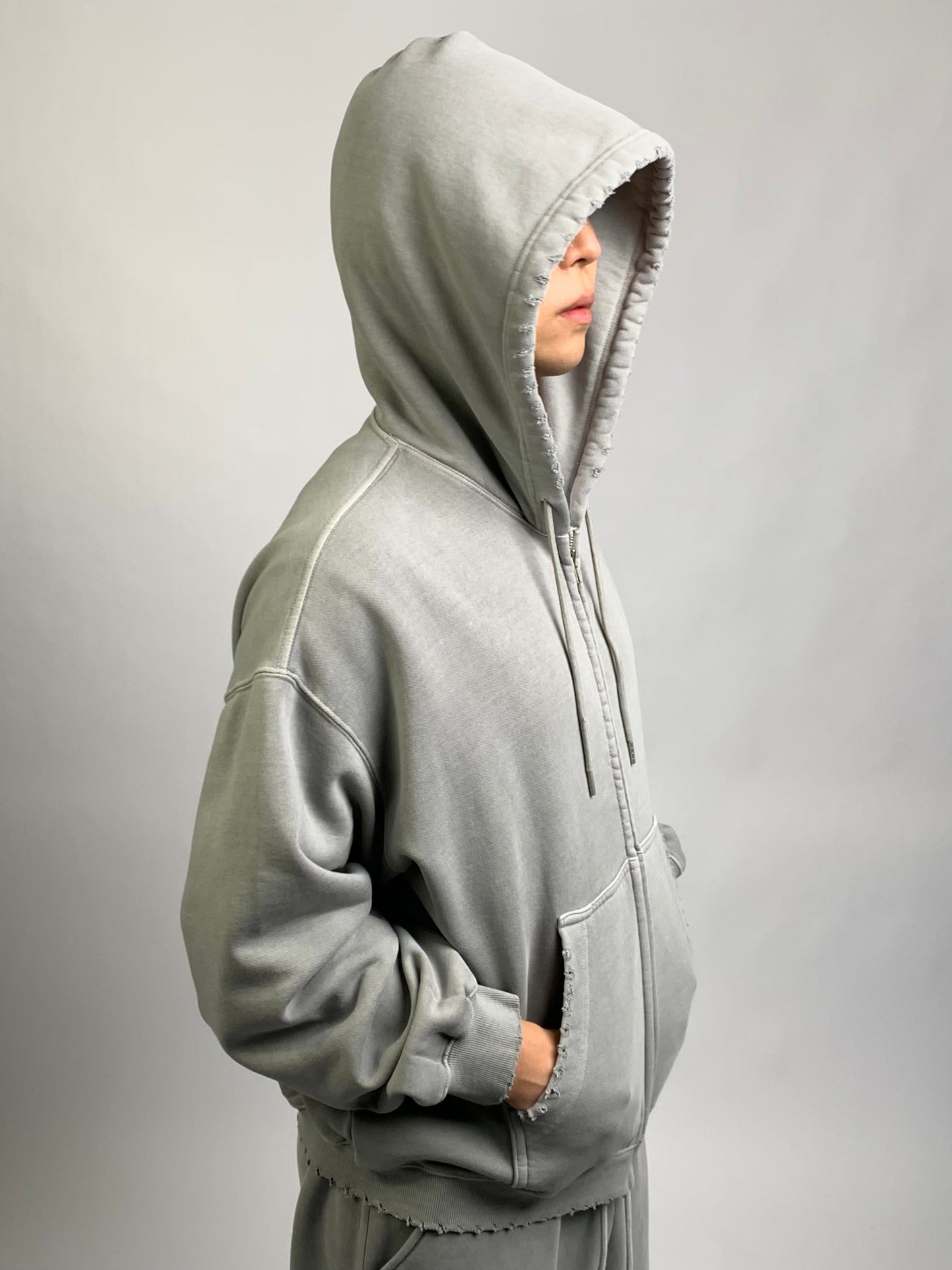 FLEECE DISTRESSED ZIP UP