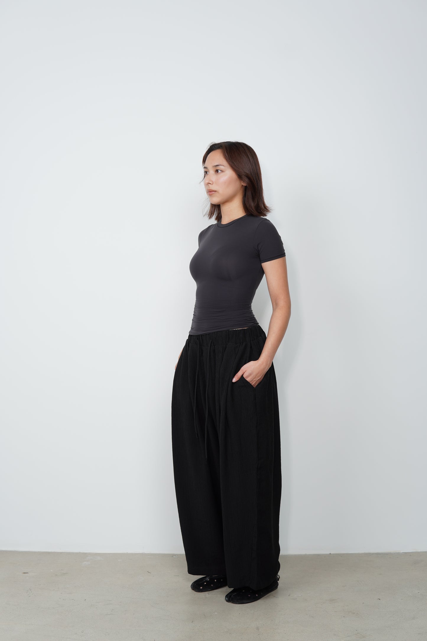 AIR PLEATED PANTS