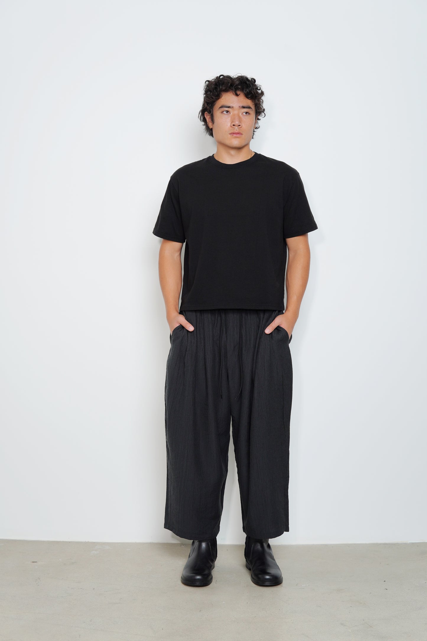 AIR PLEATED PANTS