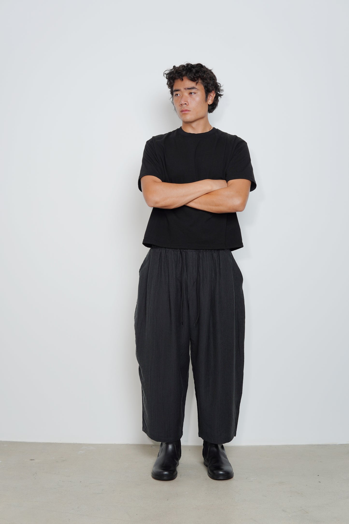 AIR PLEATED PANTS