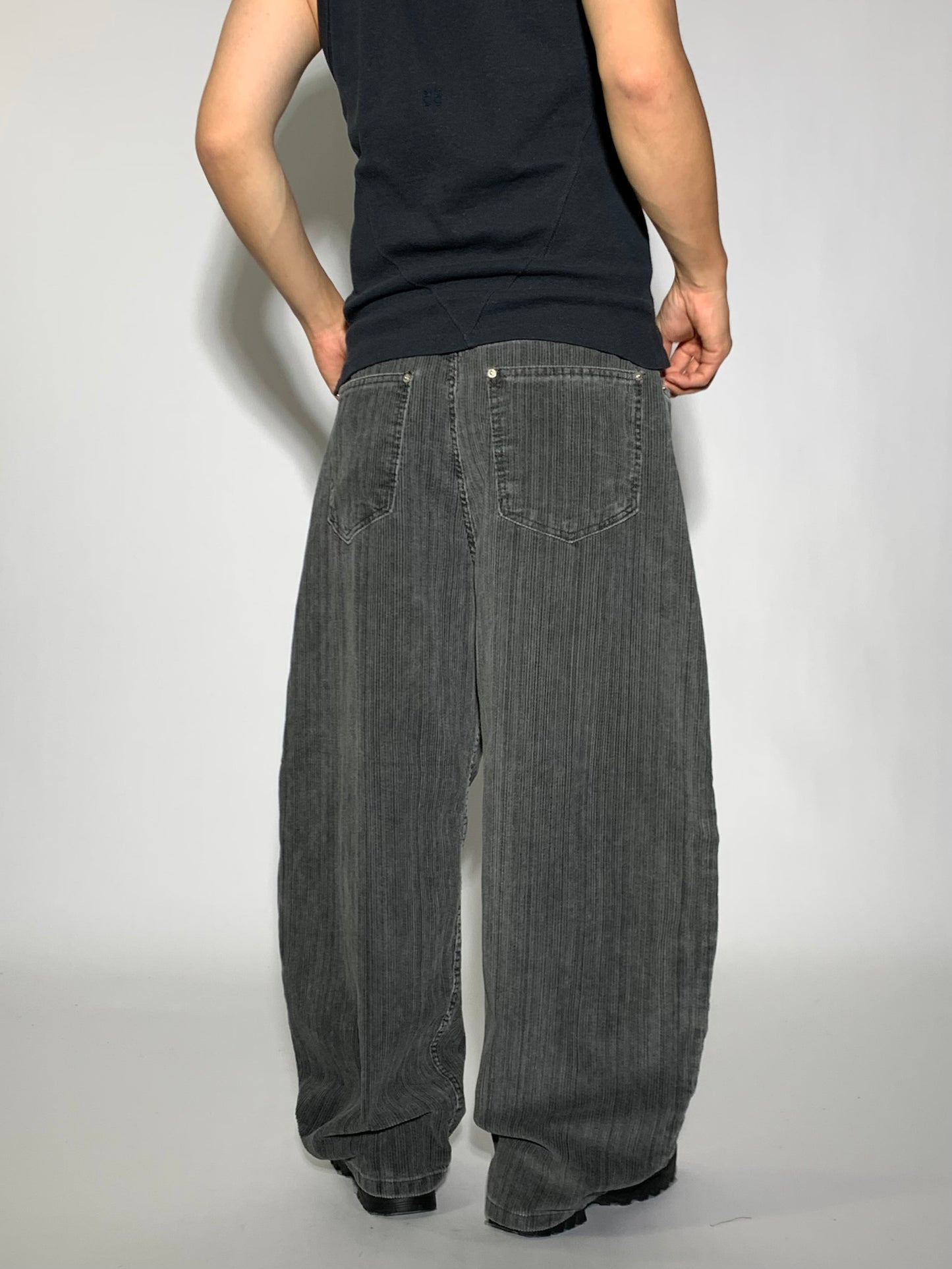 STRIPE CORDUROY PANTS