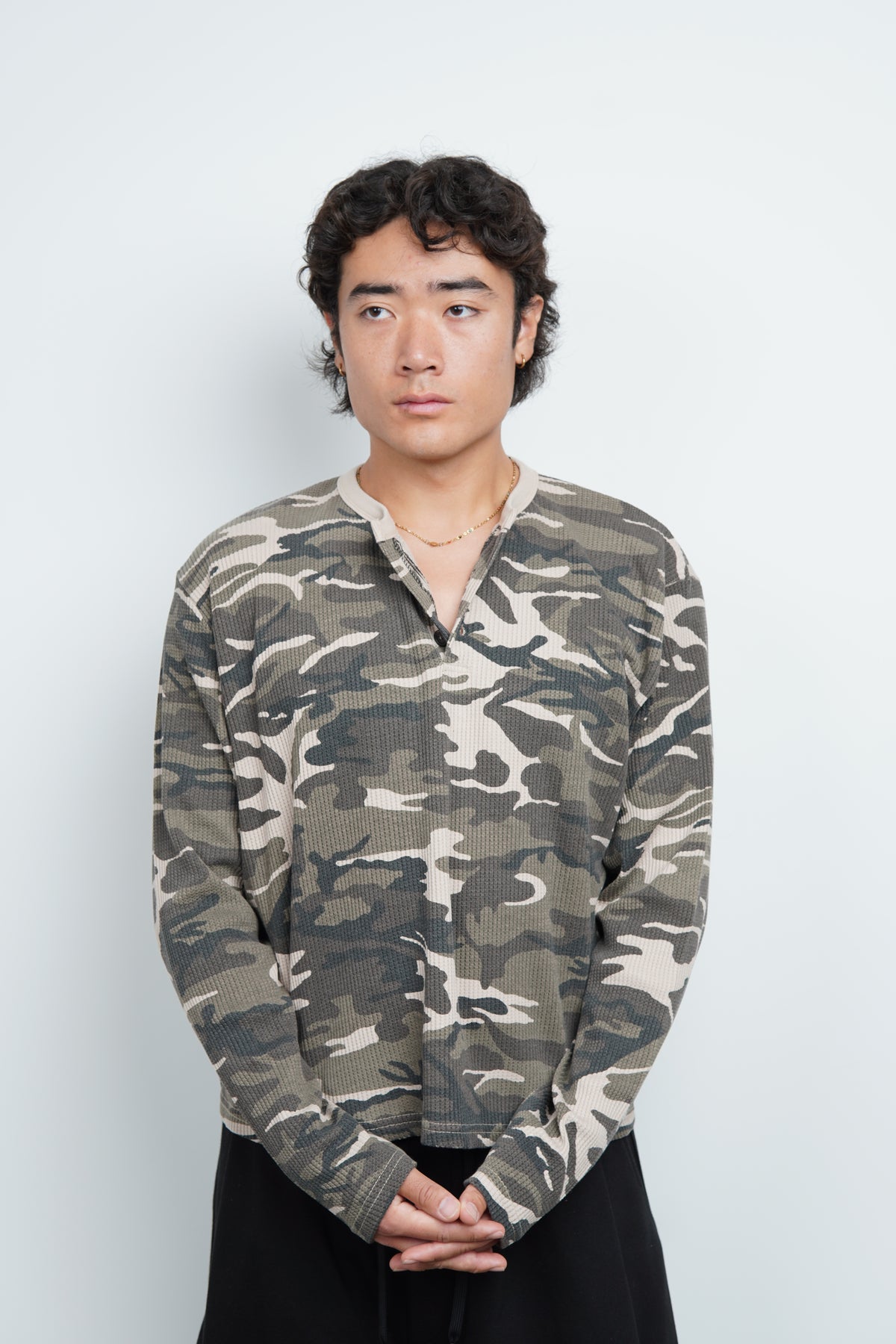 CAMO WAFFLE HENLEY TEE
