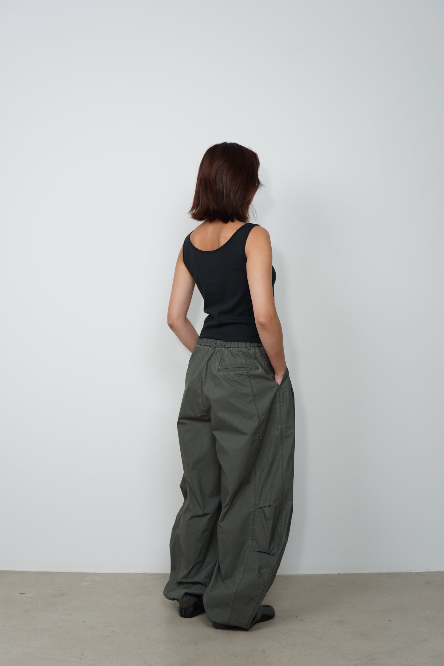 DAMAGED BARREL PANTS
