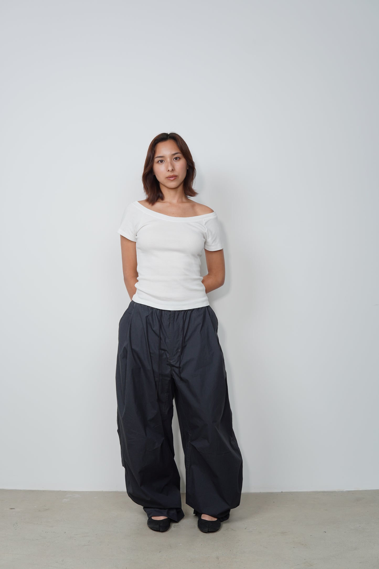 DAMAGED BARREL PANTS