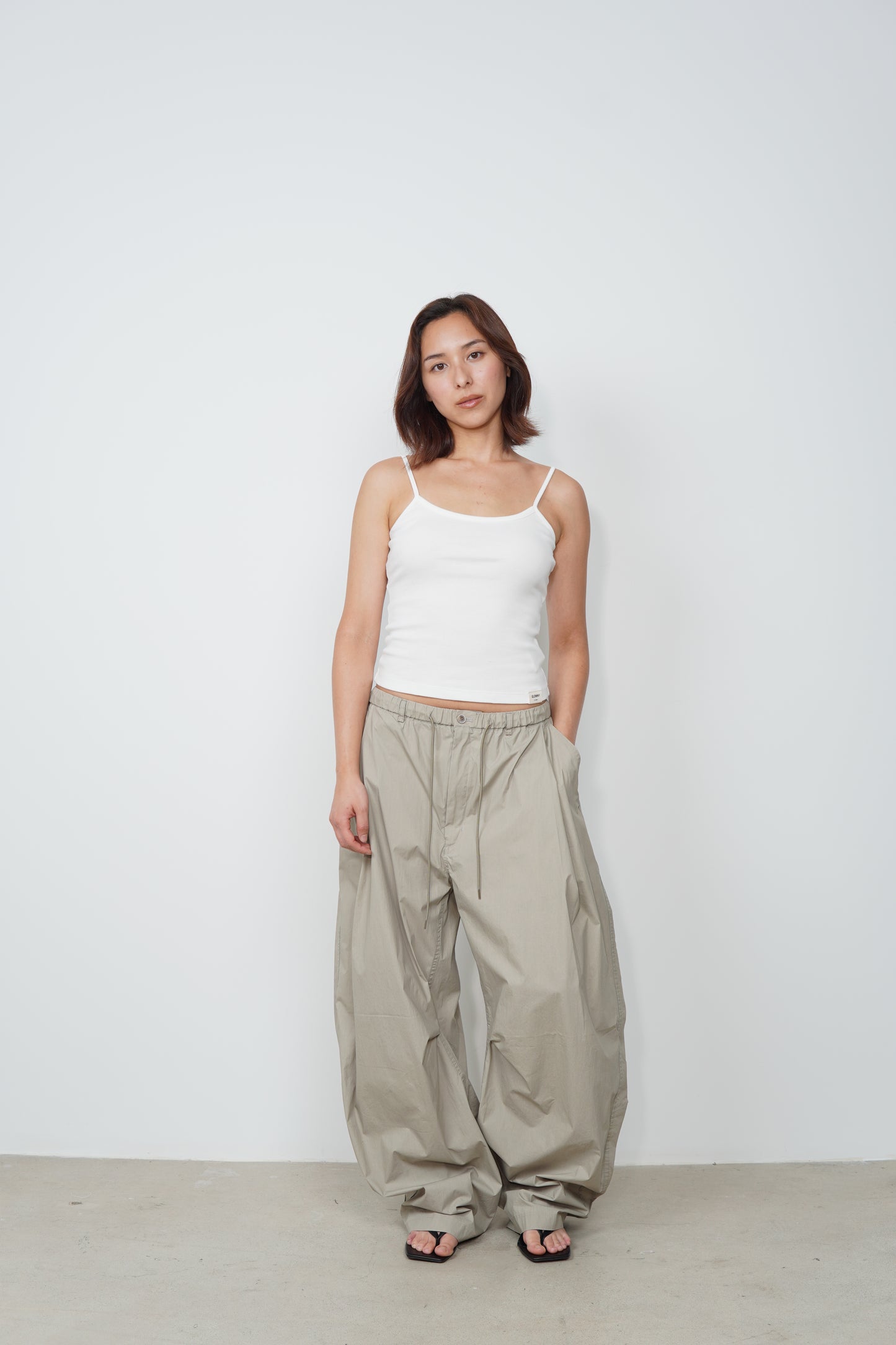 DAMAGED BARREL PANTS