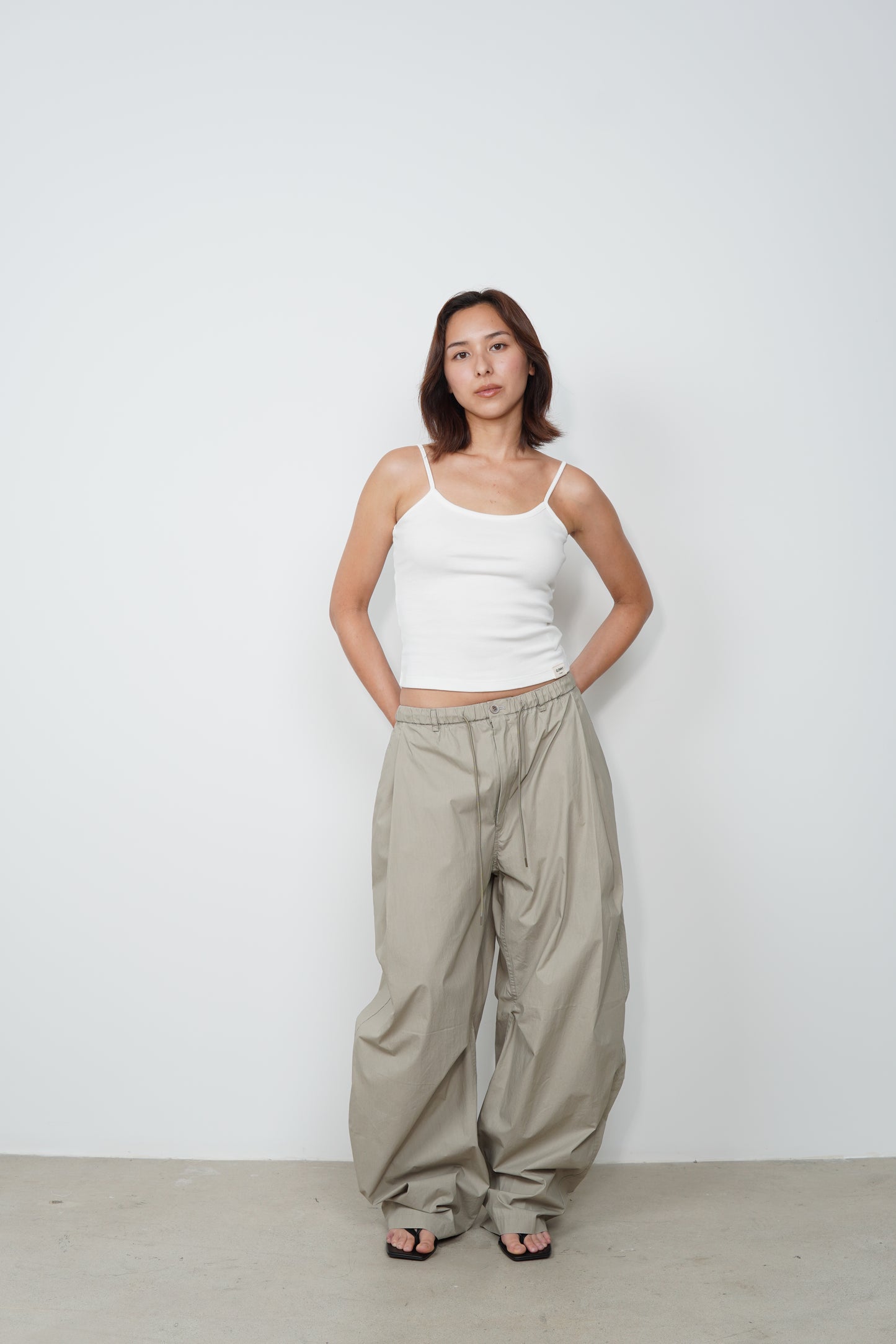 DAMAGED BARREL PANTS