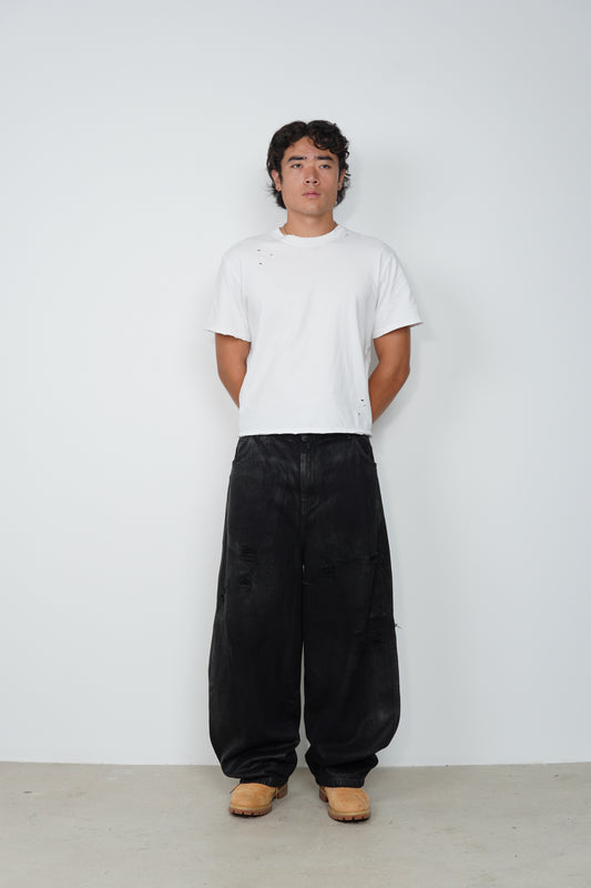 DAMAGED DENIM PANTS