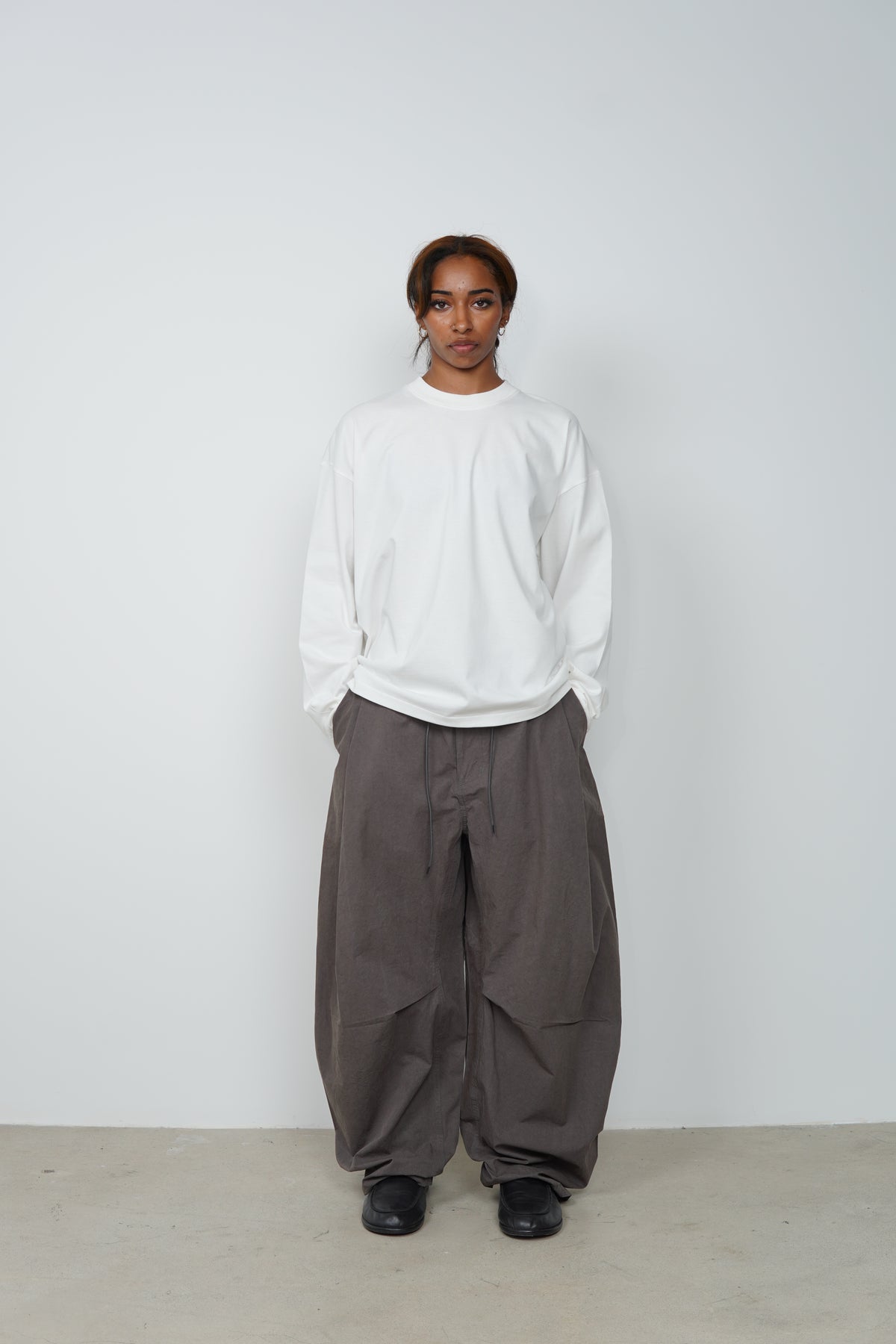 CHAIN STITCH CROP TEE