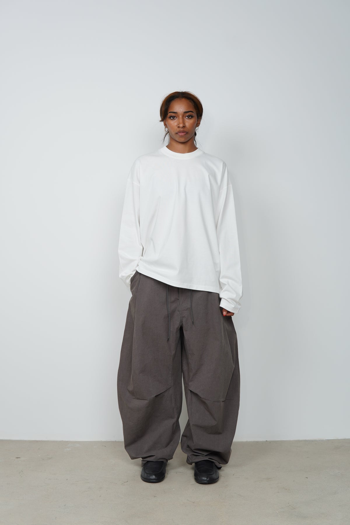 CHAIN STITCH CROP TEE