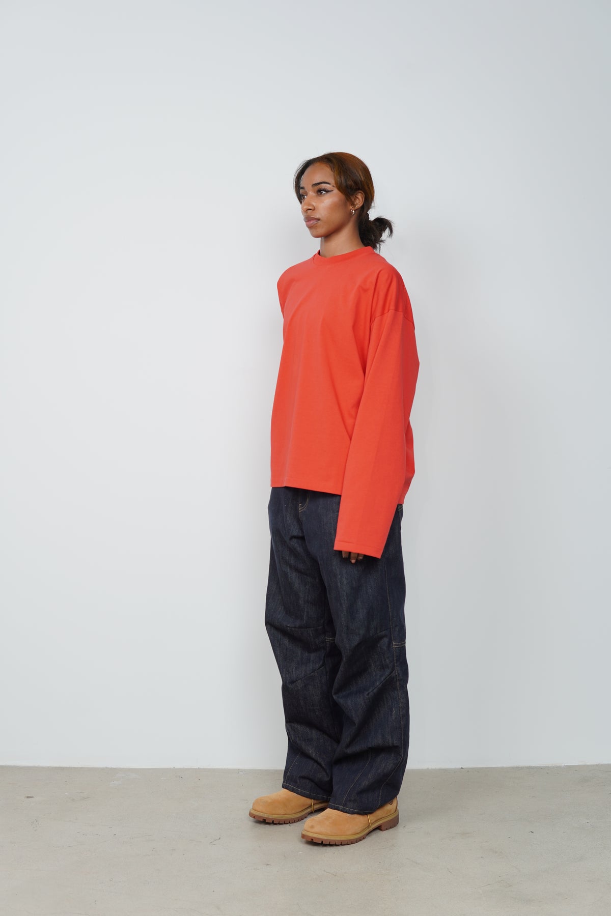 CHAIN STITCH CROP TEE