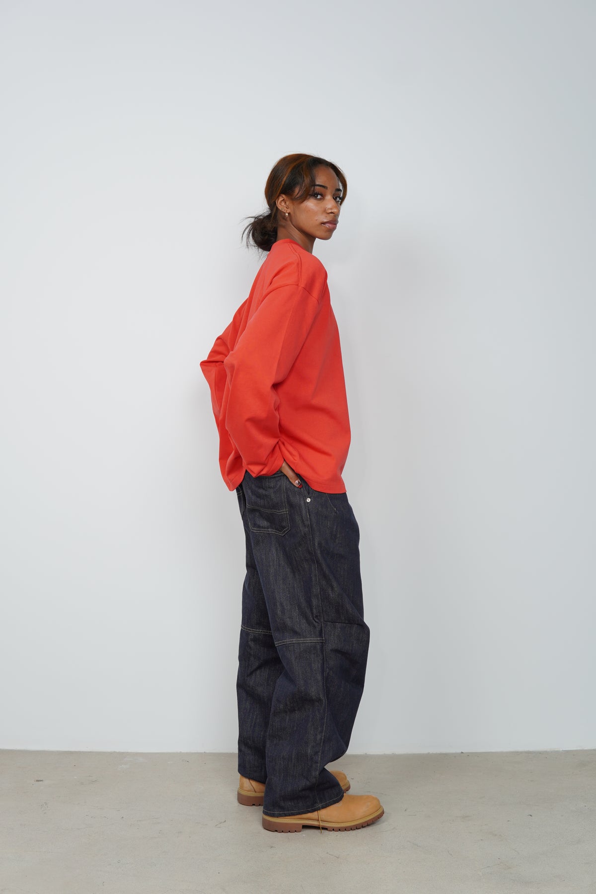 CHAIN STITCH CROP TEE