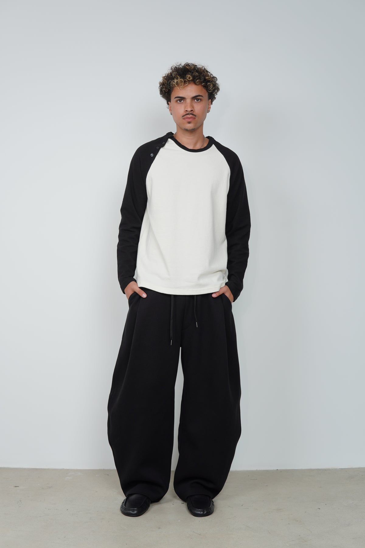 BUTTON RAGLAN LONG SLEEVE
