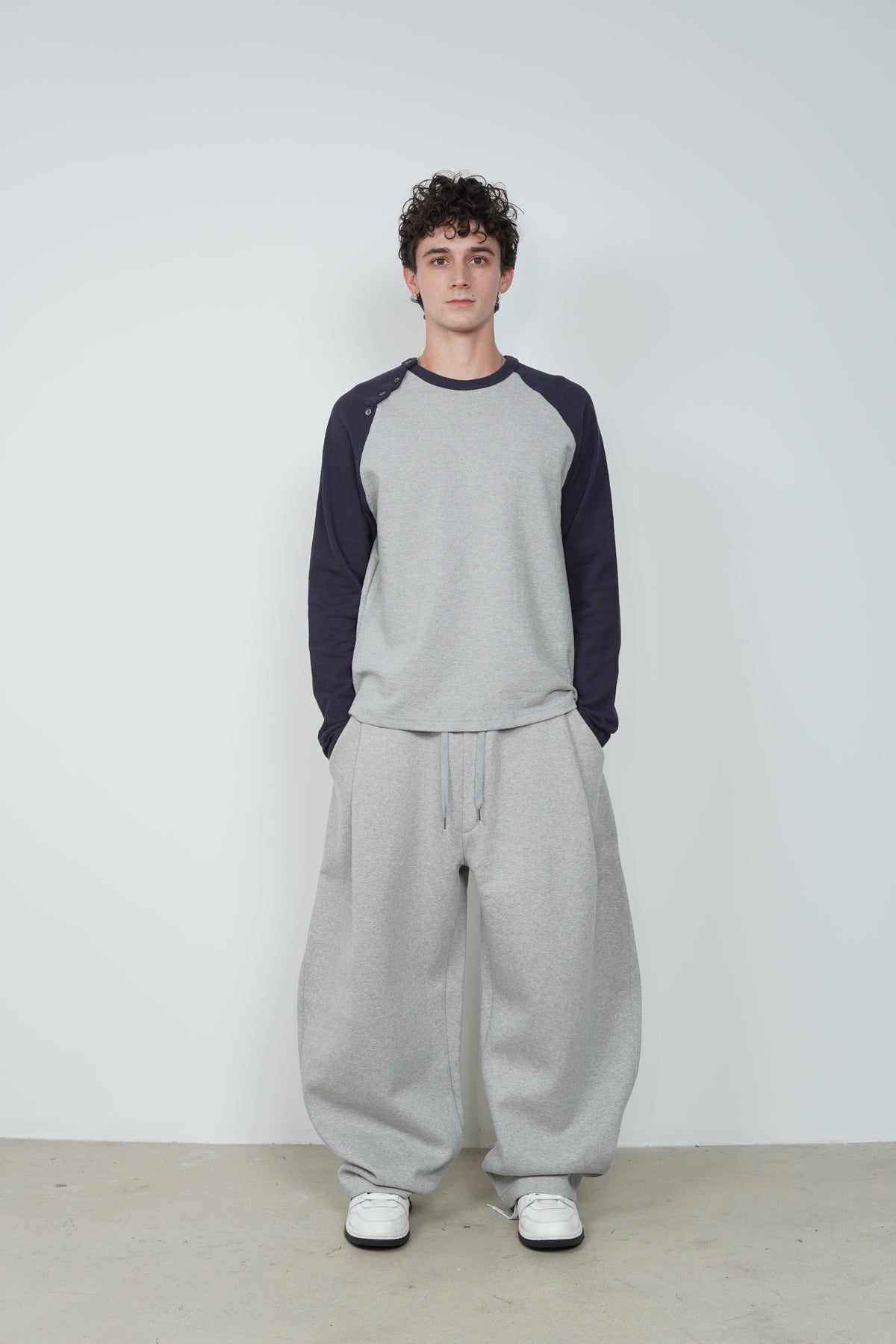 BUTTON RAGLAN LONG SLEEVE