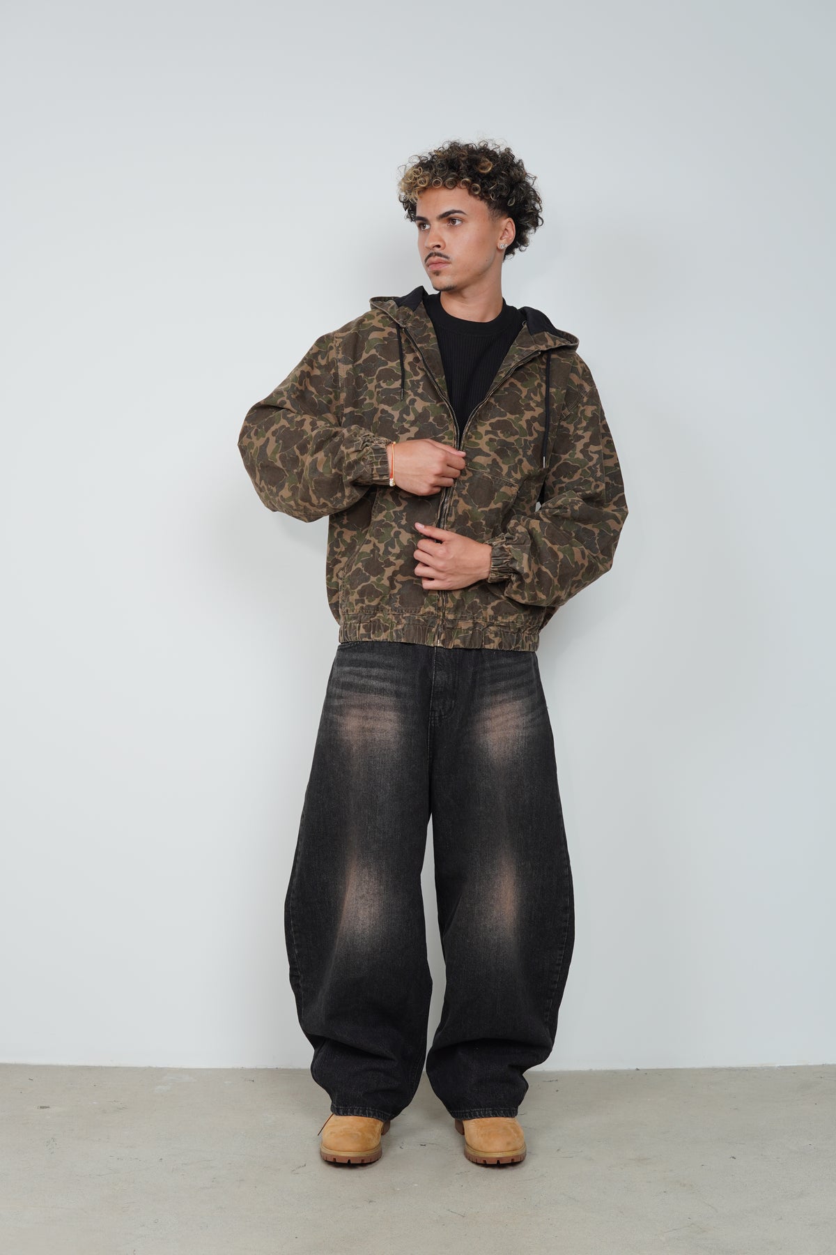 CAMO HOOD JACKET