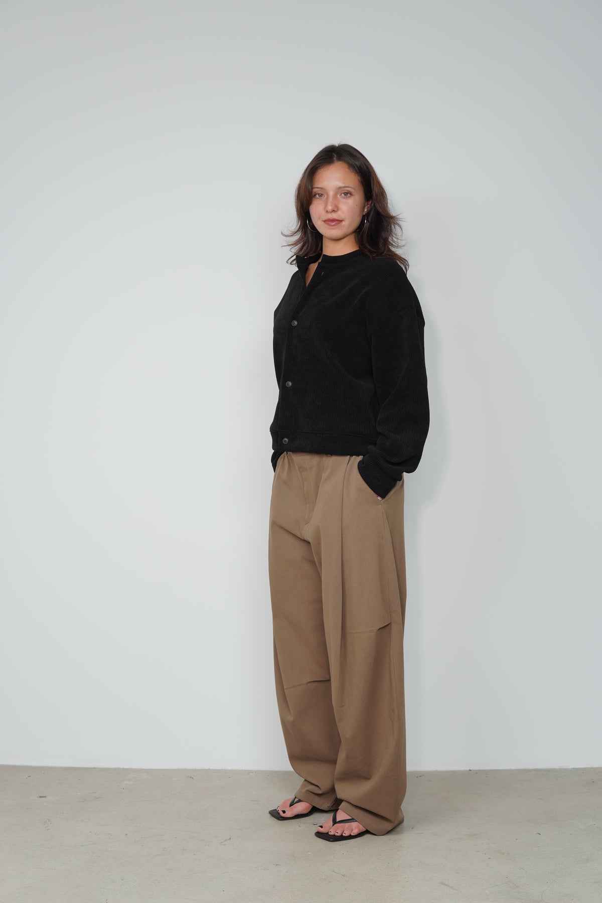 CORDUROY CROP CARDIGAN