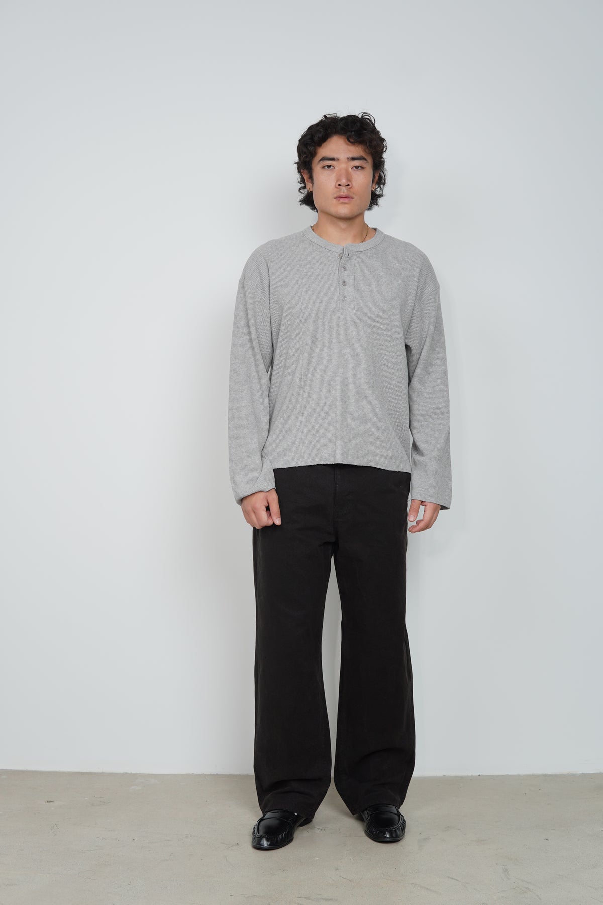 WAFFLE HENLEY TEE