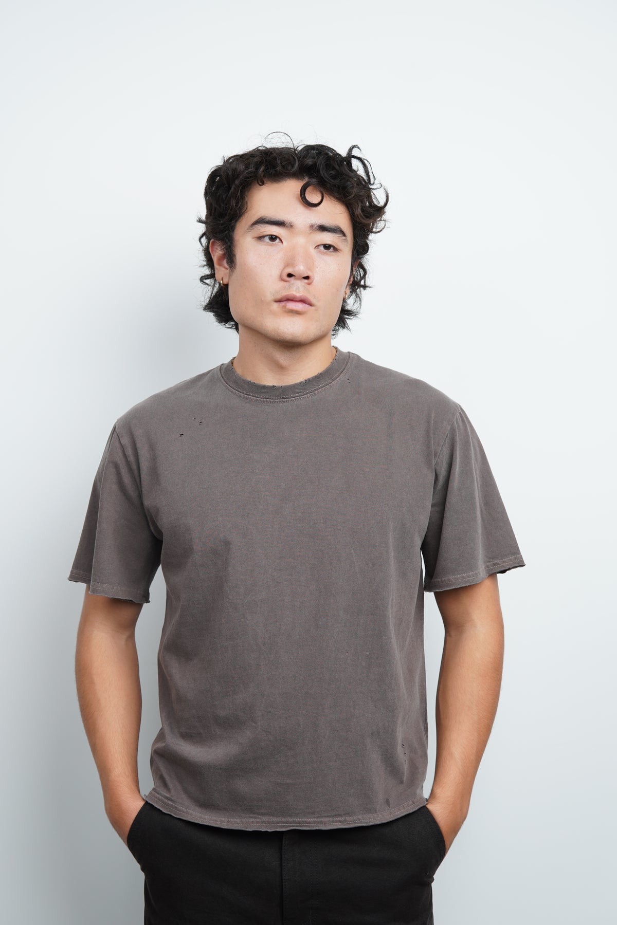 RIPPED TEE