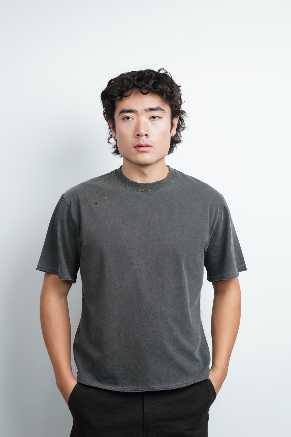 RIPPED TEE