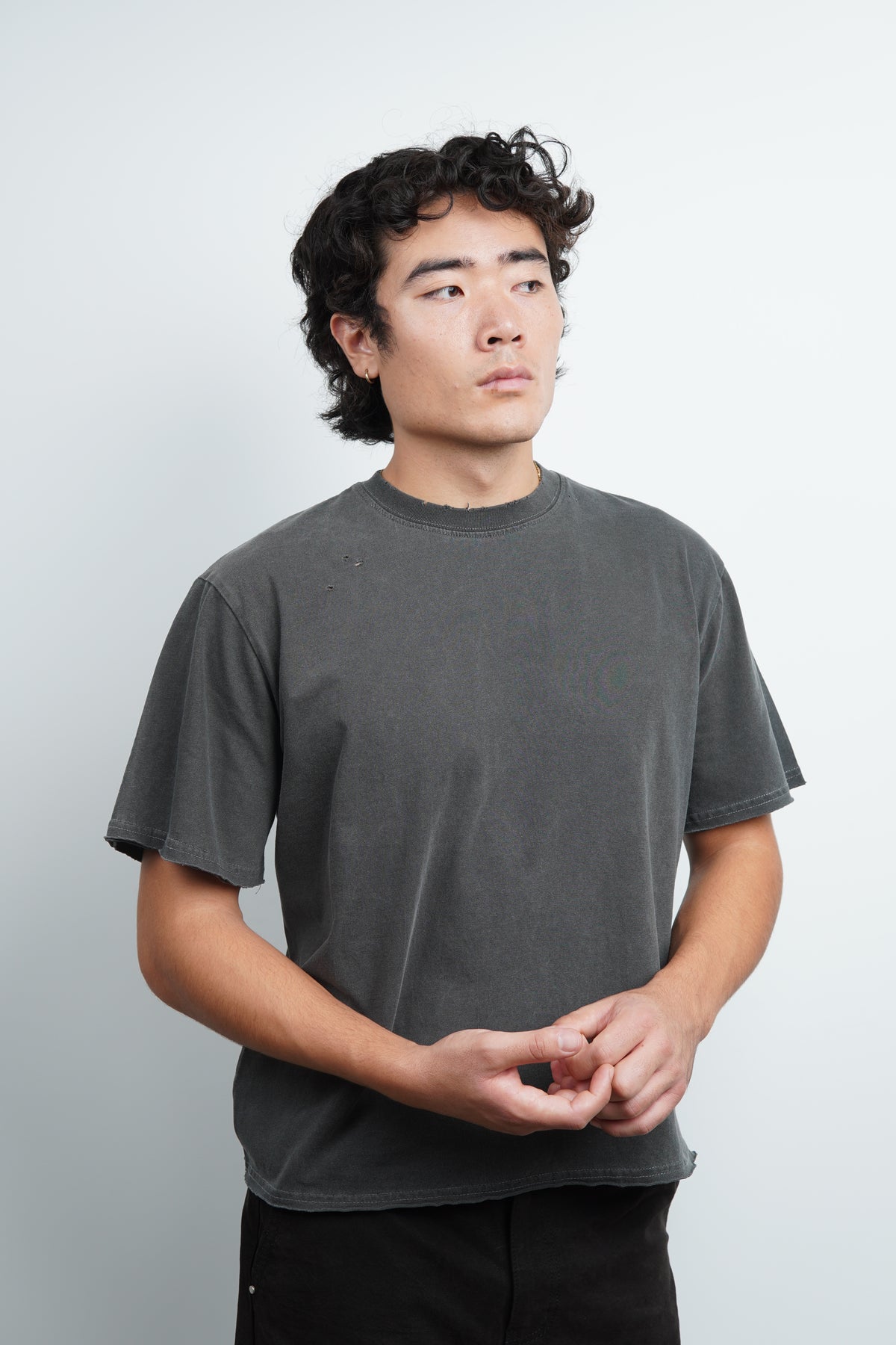 RIPPED TEE